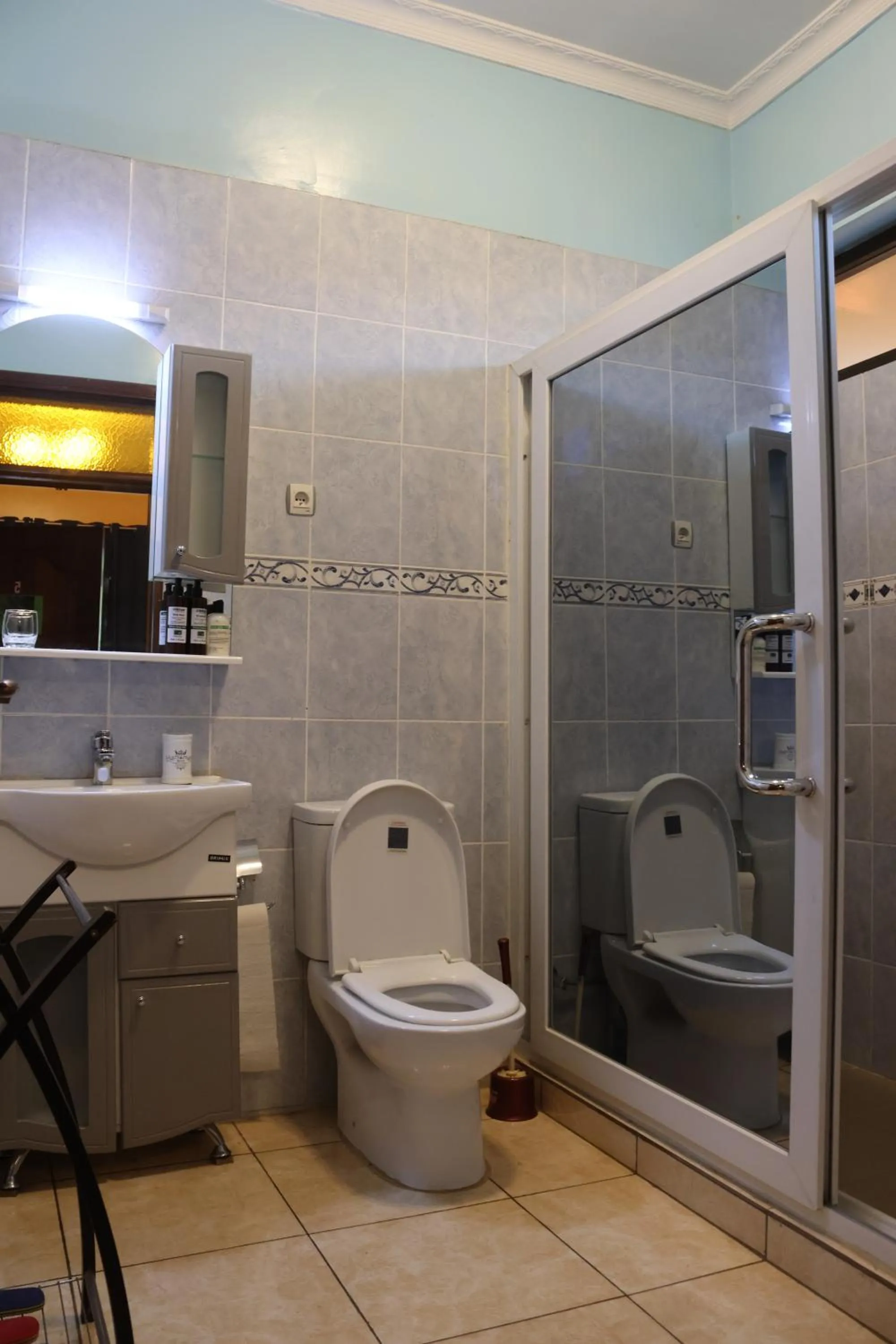 Bathroom in Umusambi B&B