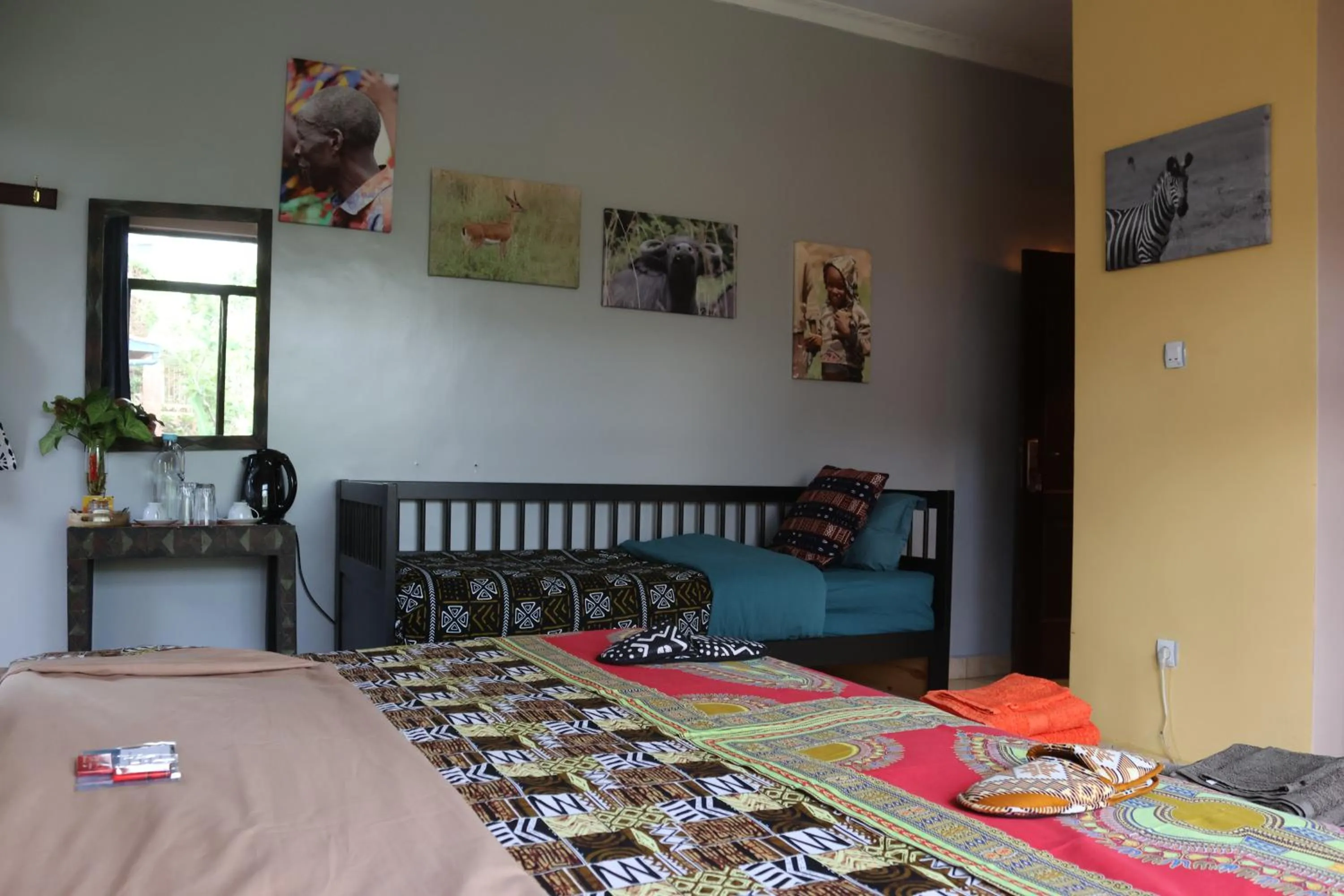 Photo of the whole room, Bed in Umusambi B&B
