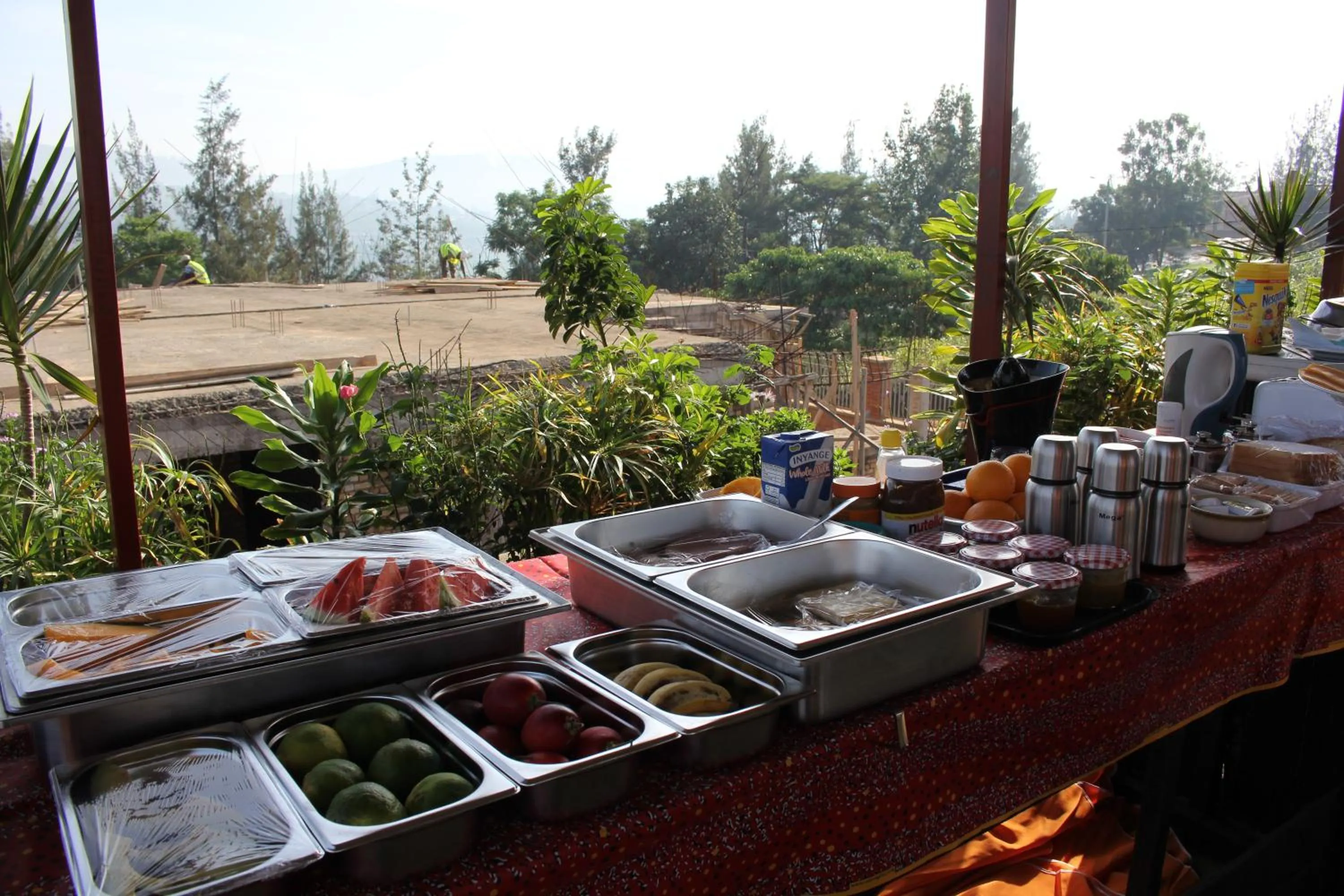 Breakfast in Umusambi B&B