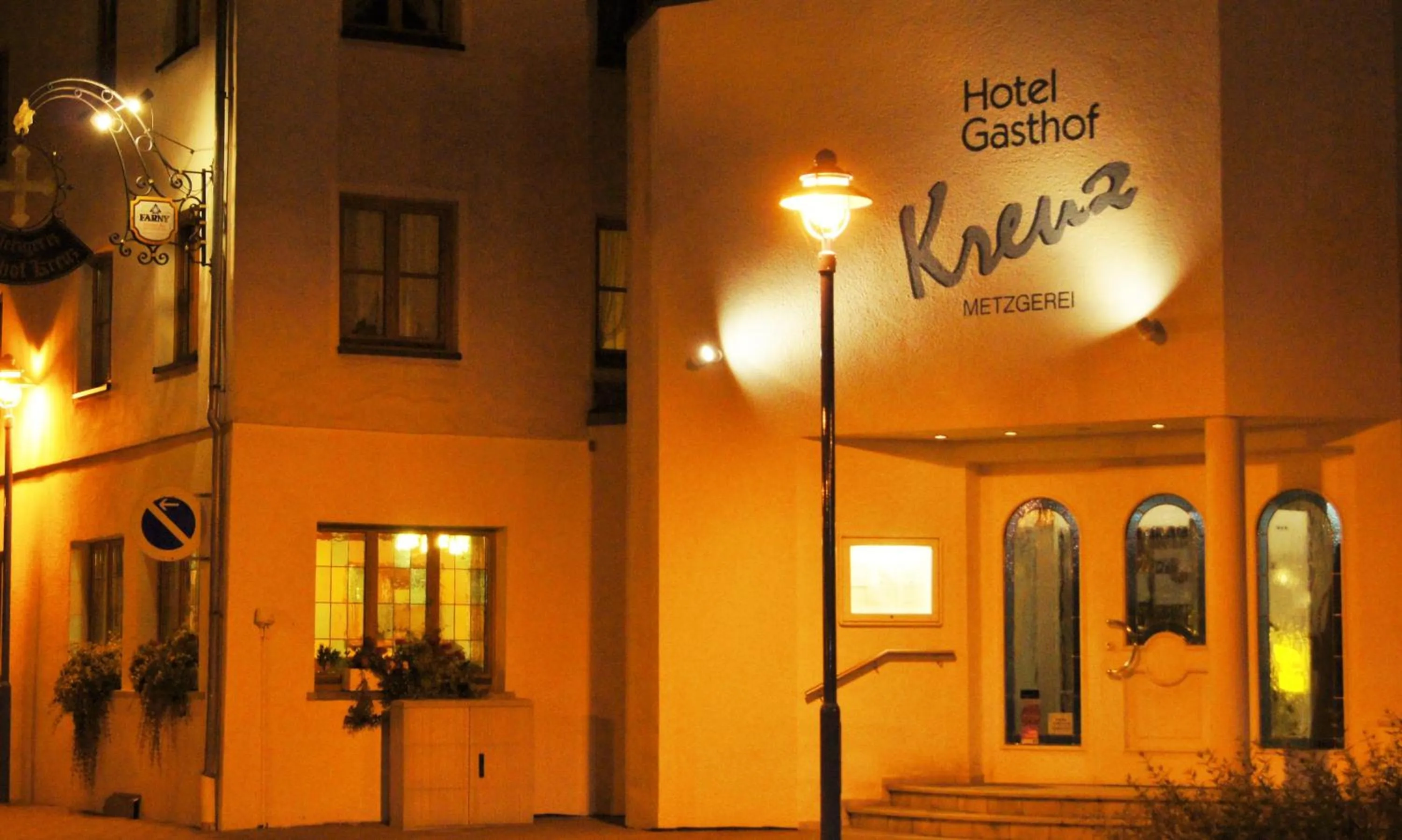 Property building in Hotel Gasthof Kreuz