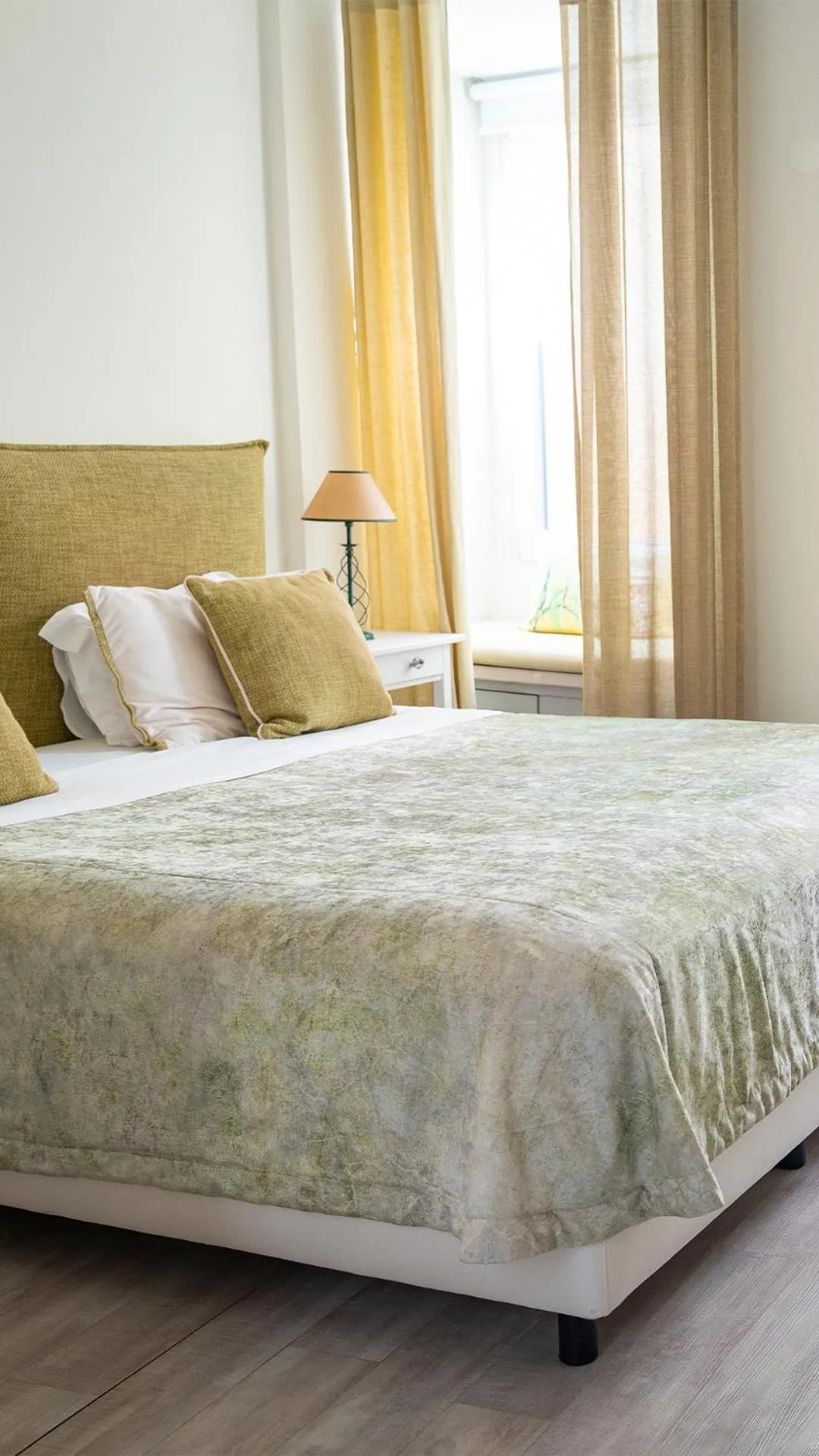 Opus One Luxury Guest House & Wine