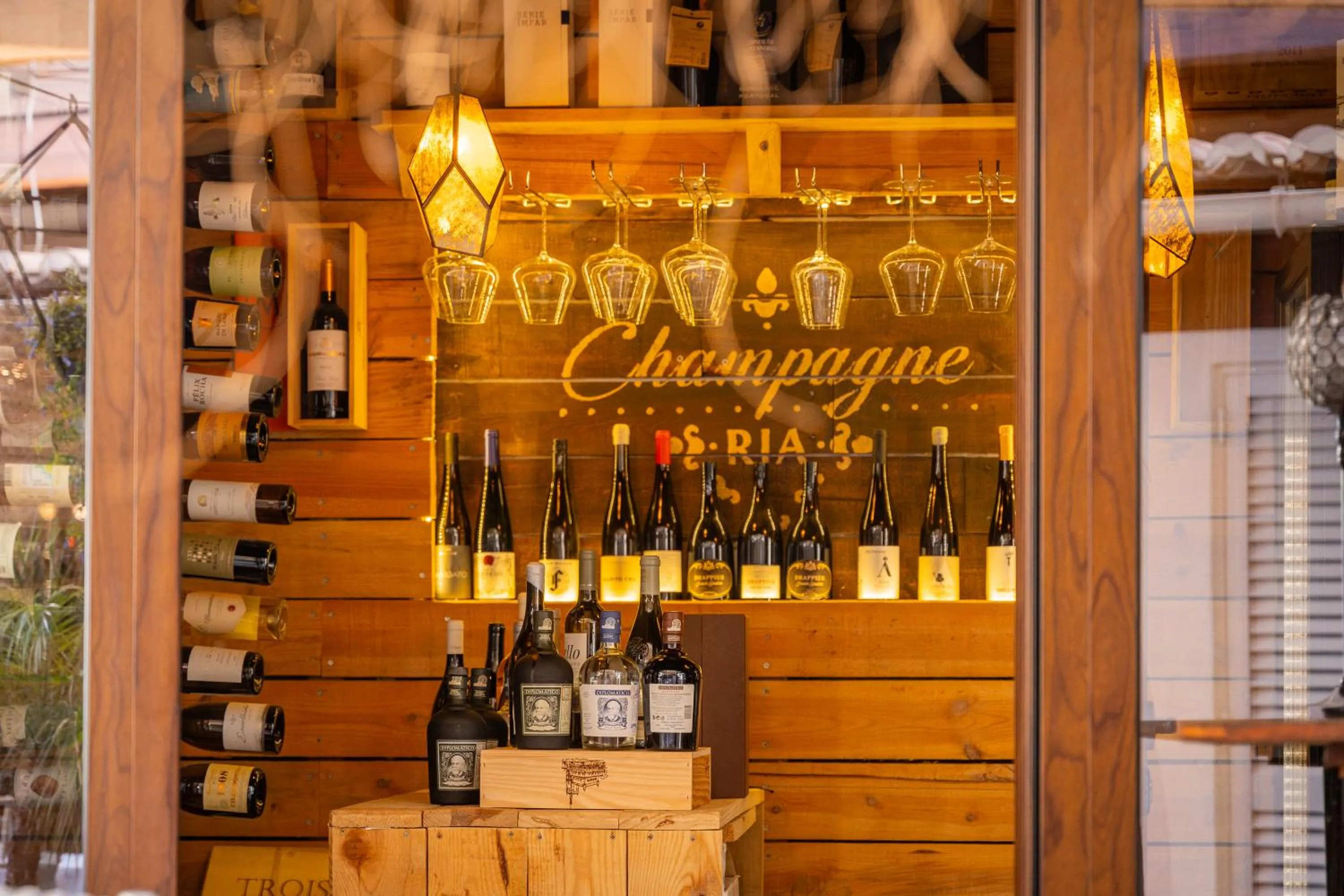 Opus One Luxury Guest House & Wine