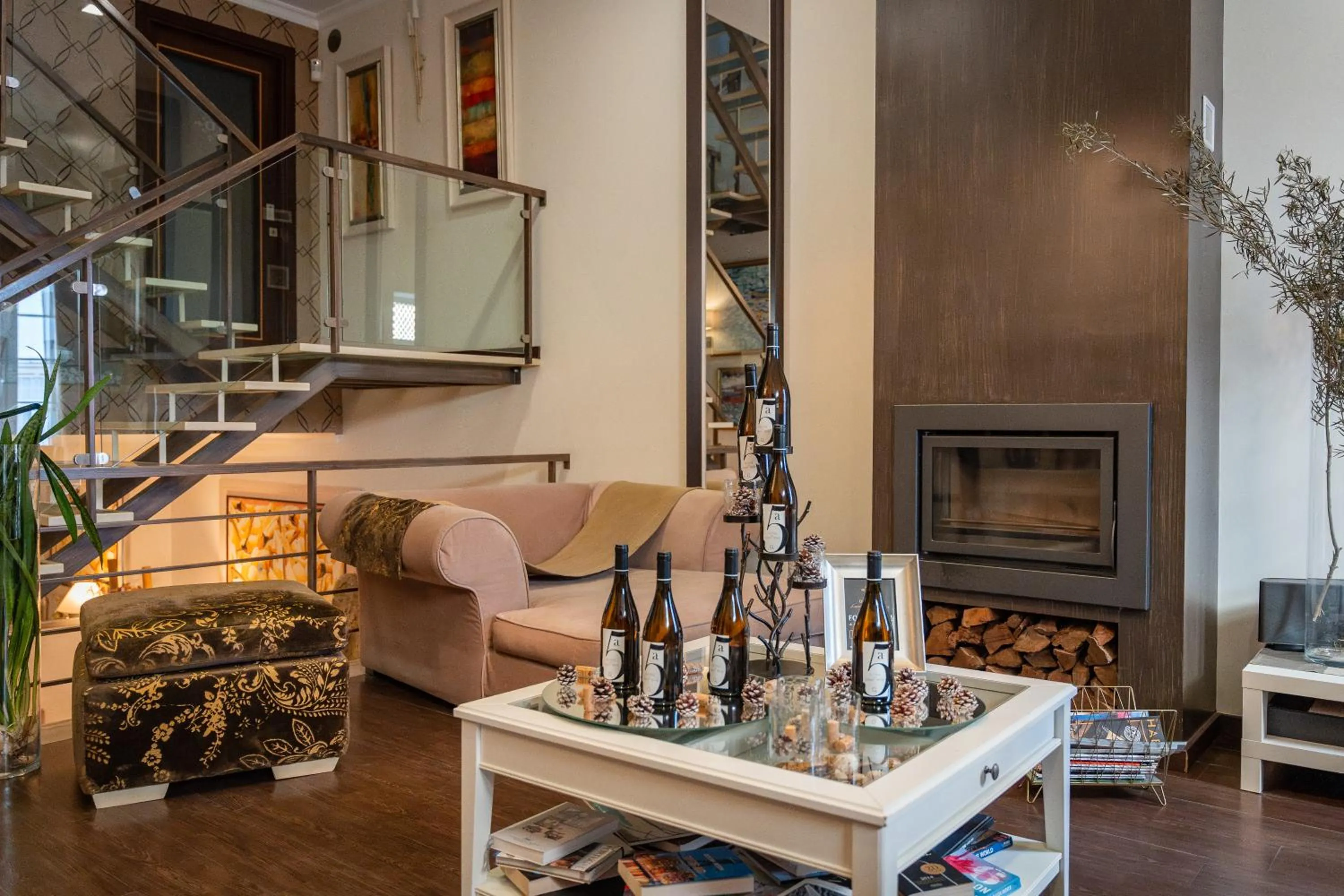 Opus One Luxury Guest House & Wine