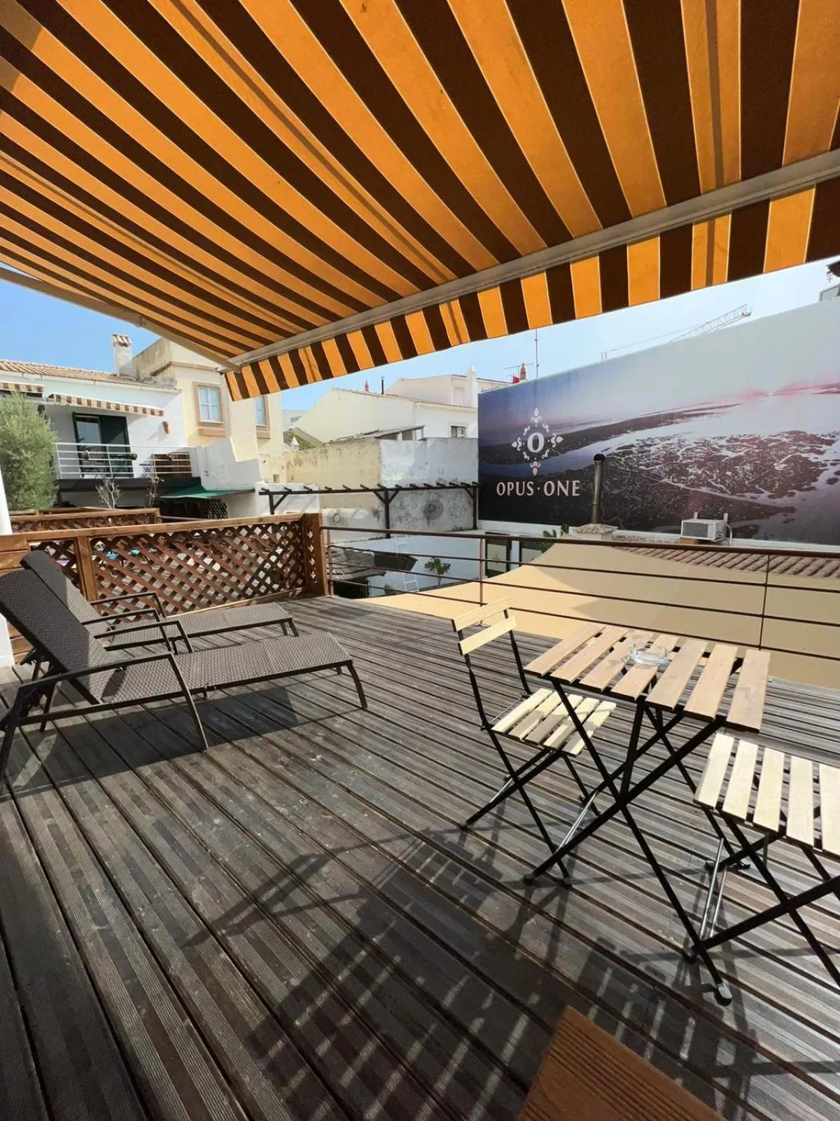 Opus One Luxury Guest House & Wine