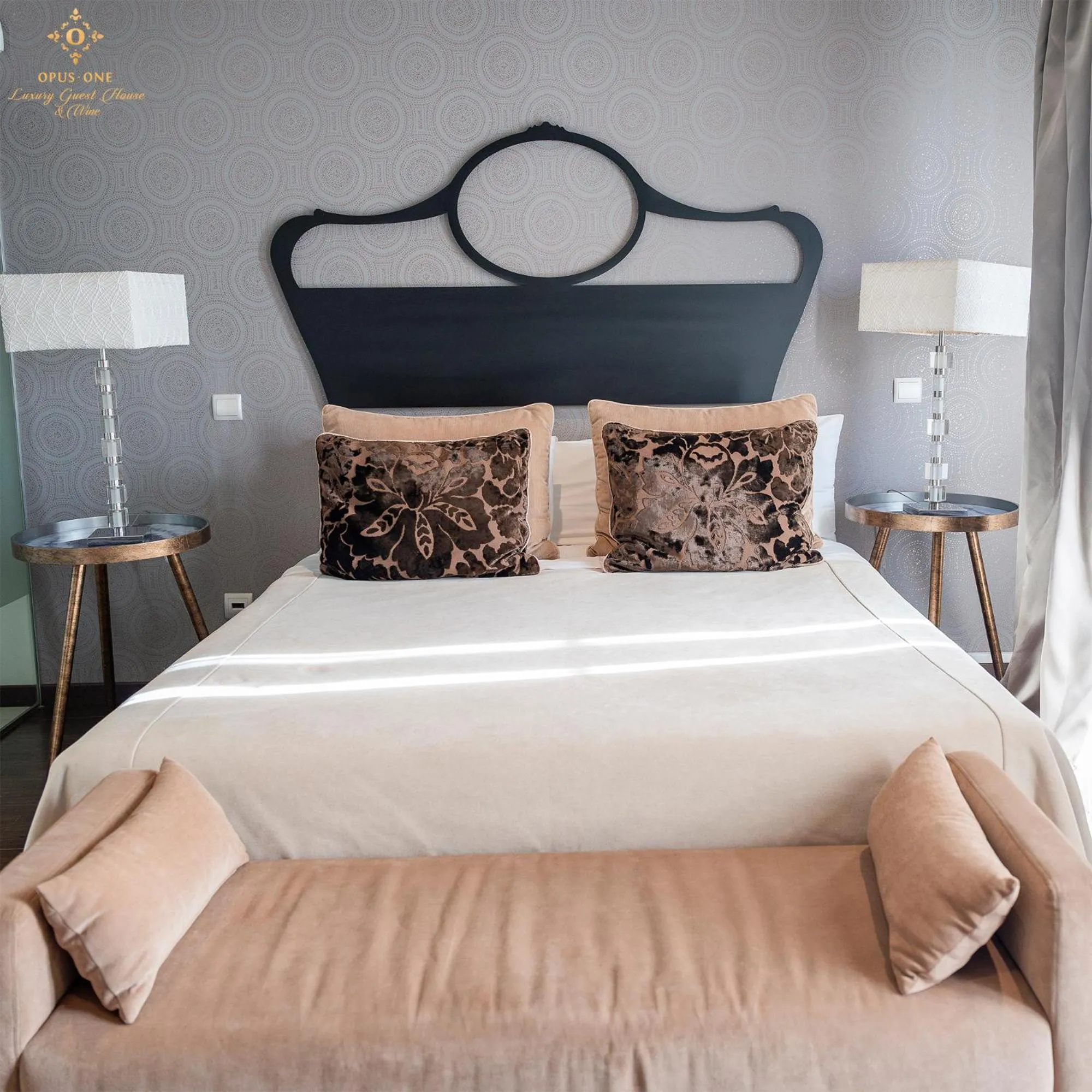 Opus One Luxury Guest House & Wine