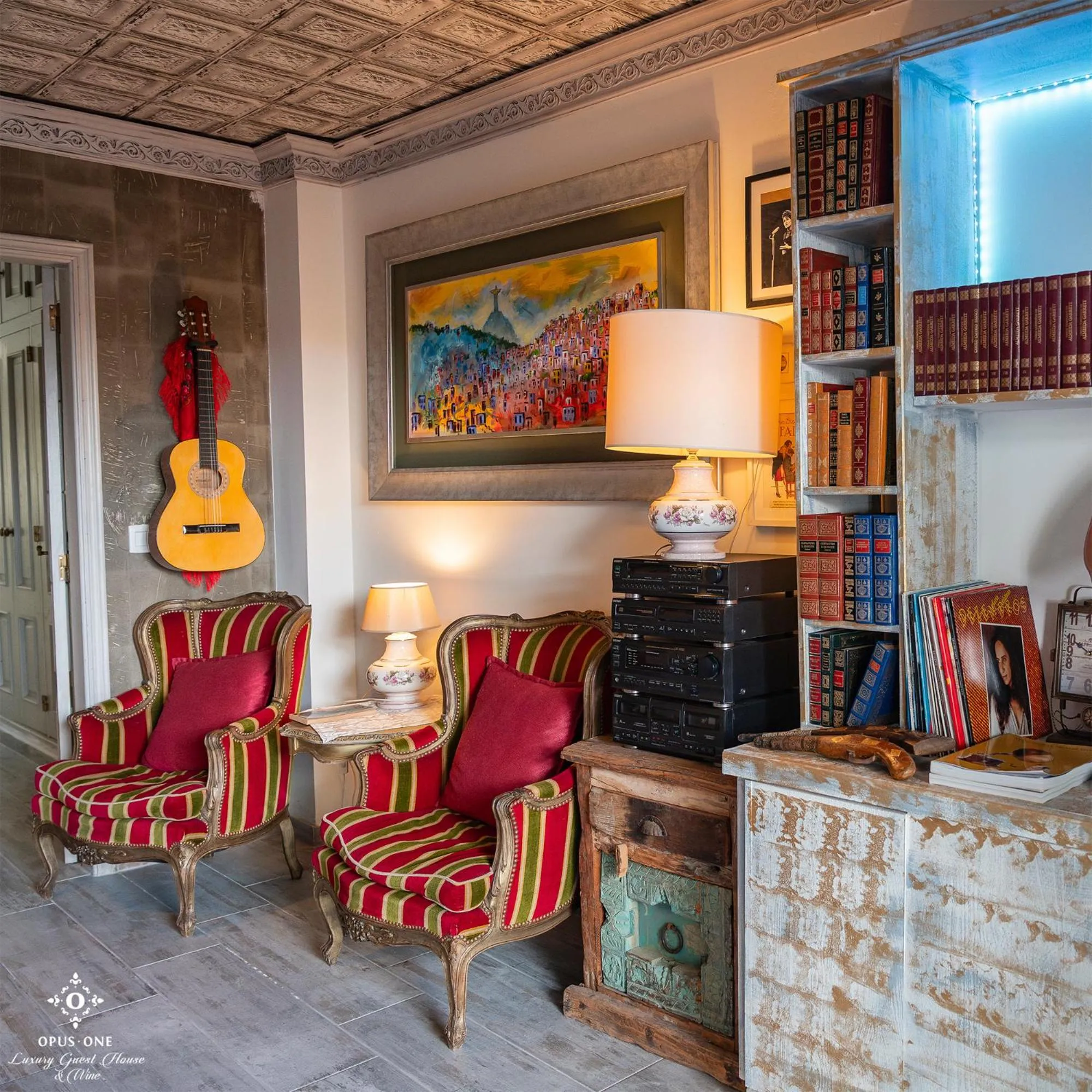 Opus One Luxury Guest House & Wine