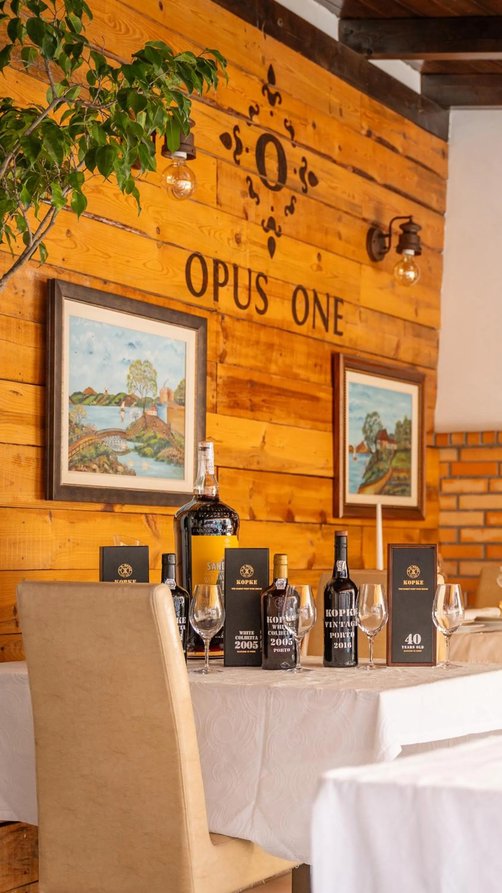 Opus One Luxury Guest House & Wine