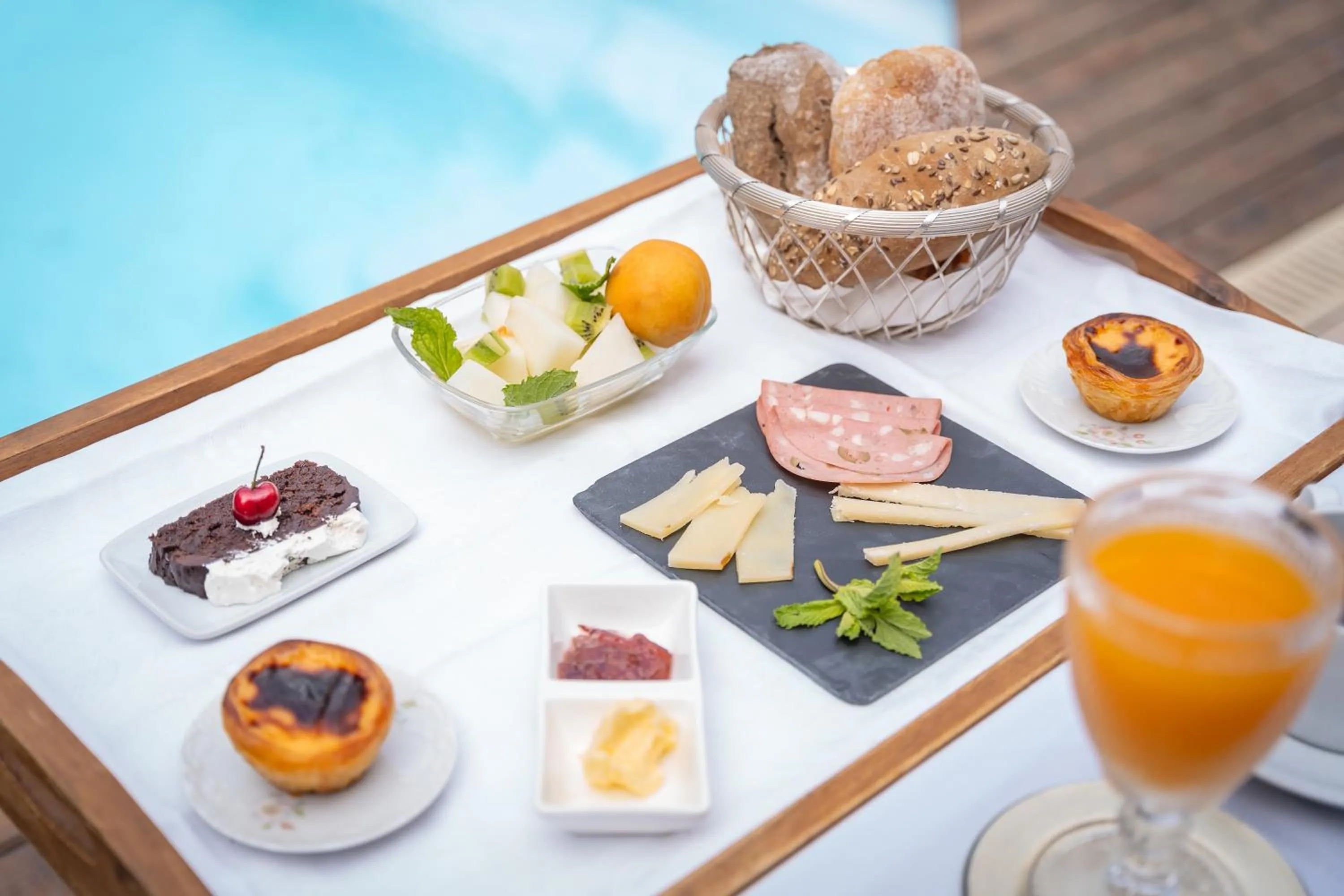 Opus One Luxury Guest House & Wine