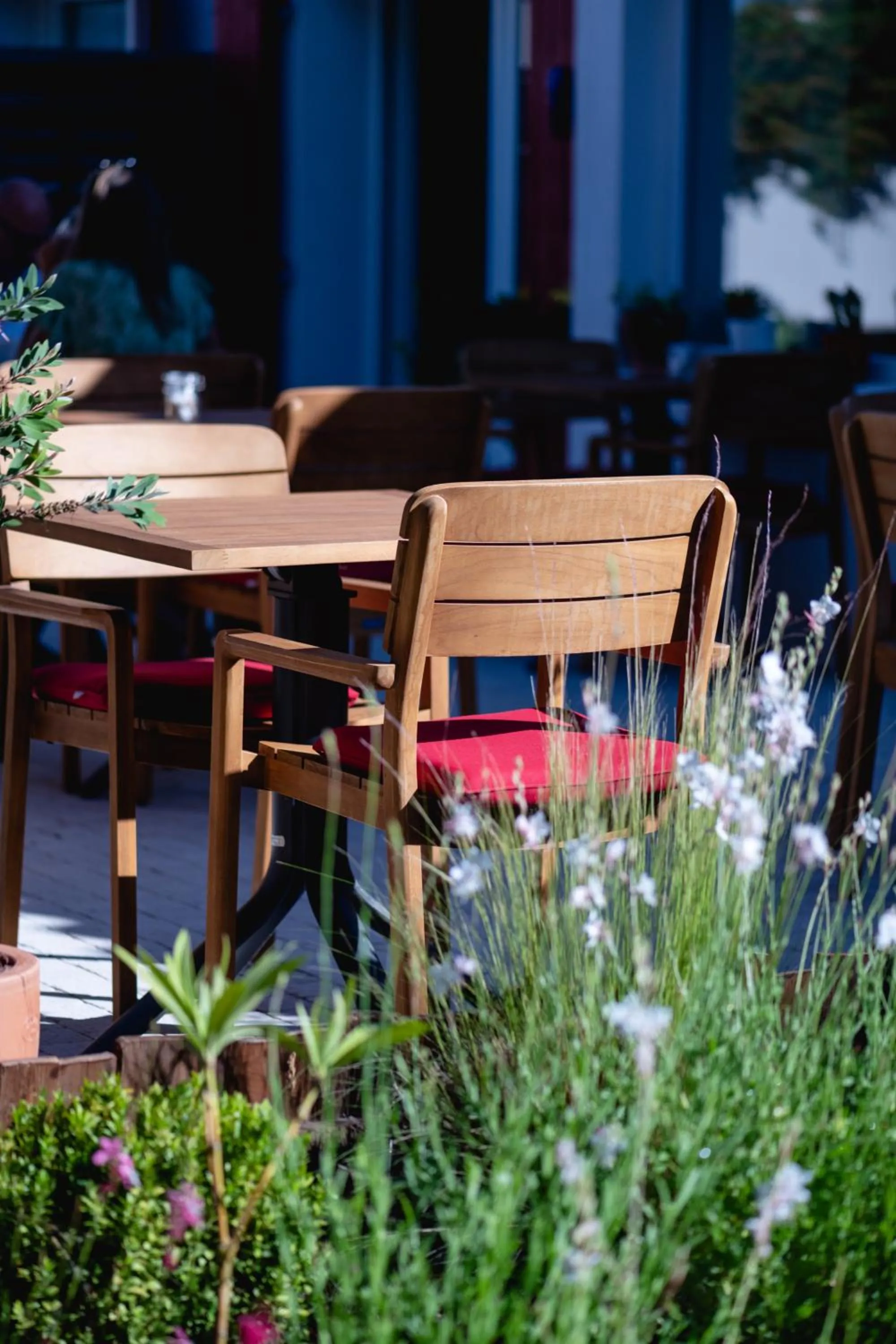 Dining area in Les Volets Rouges - Hôtel Cassis - Situé dans le Parc National des Calanques - Parking Gratuit
