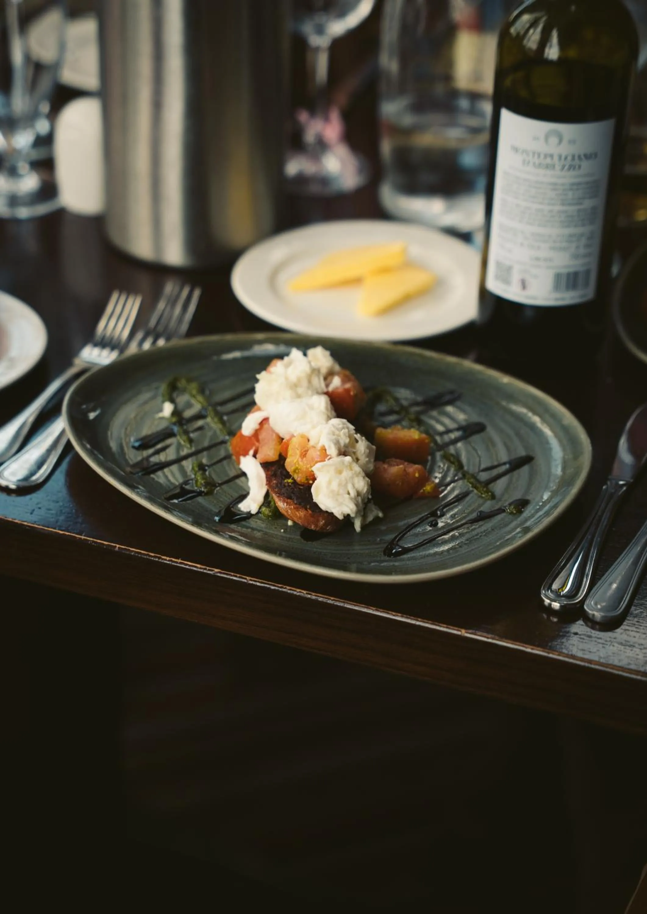 Restaurant/places to eat in Keenans Boutique Hotel