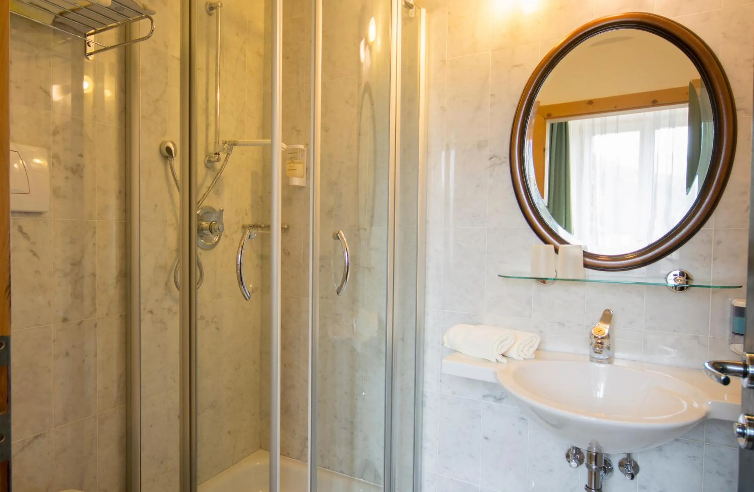 Photo of the whole room in Berghotel Kason