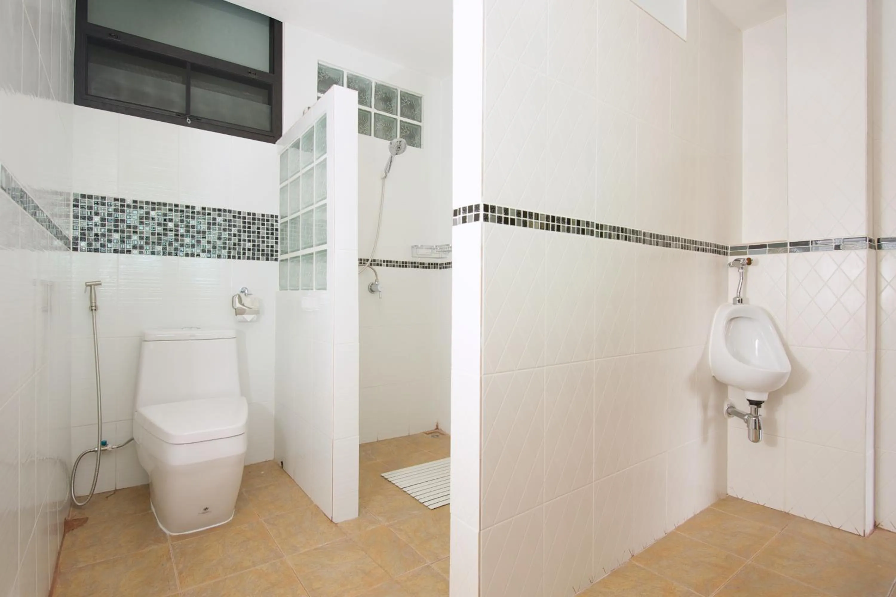 Shower in Balcony Villa