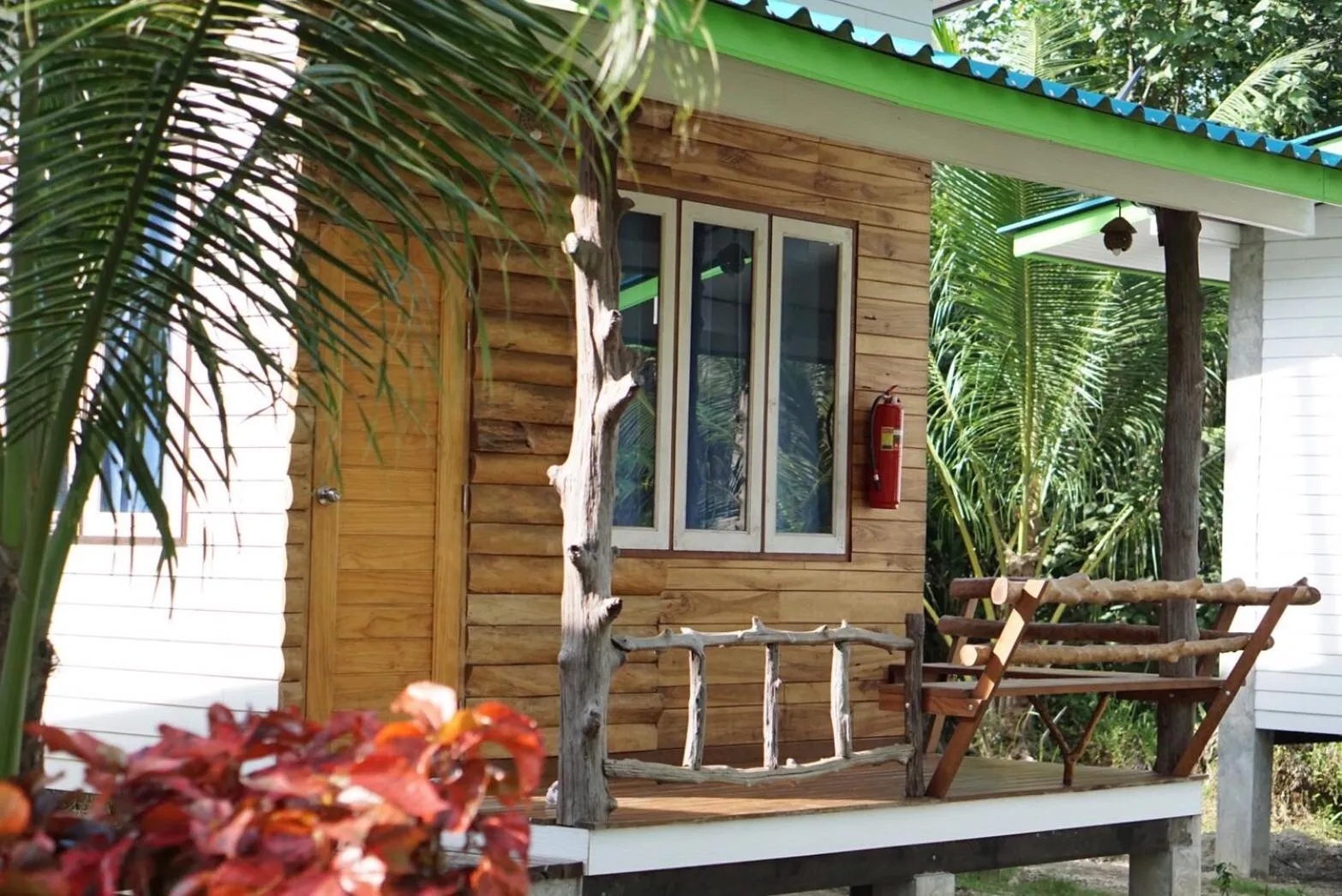 Suan Maprao Ko Kut Resort