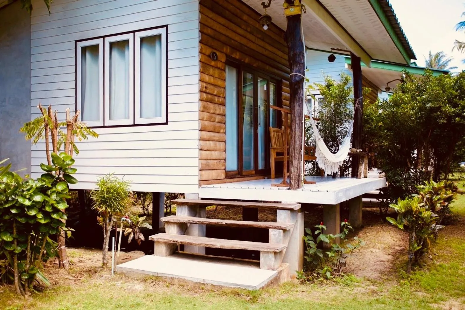 Suan Maprao Ko Kut Resort