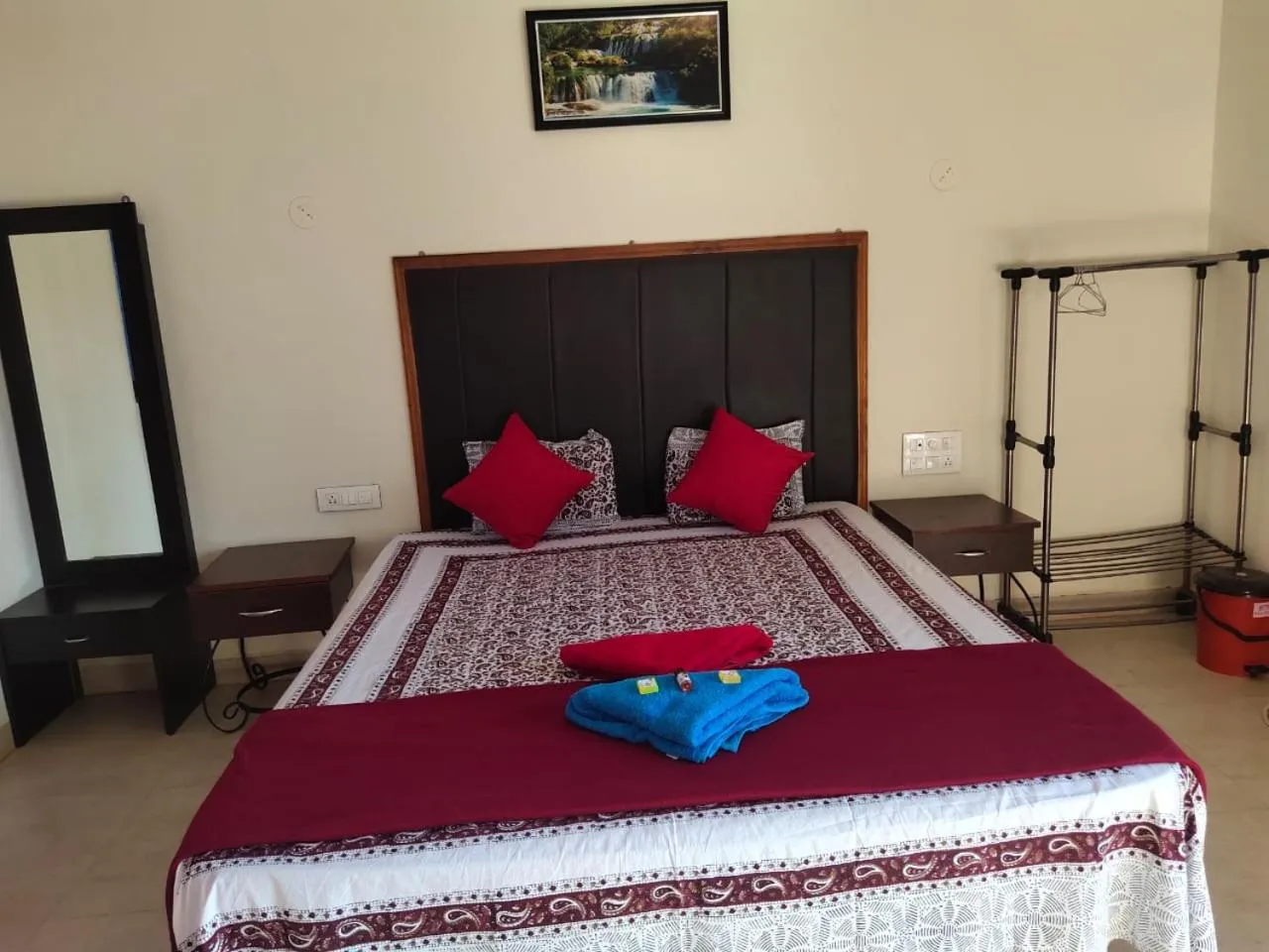 Bed in Whistling Waves Beach Resort