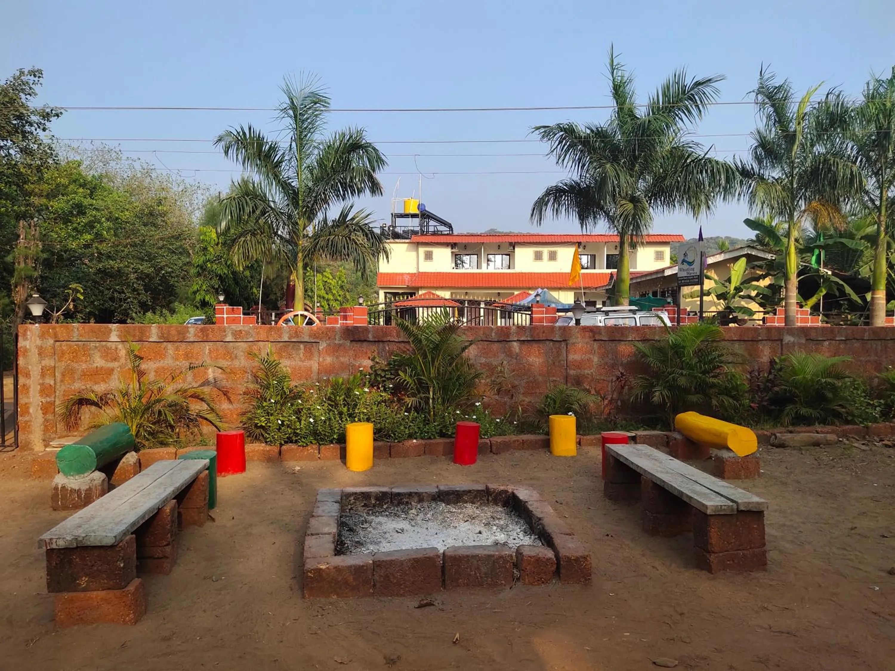 Area and facilities in Whistling Waves Beach Resort