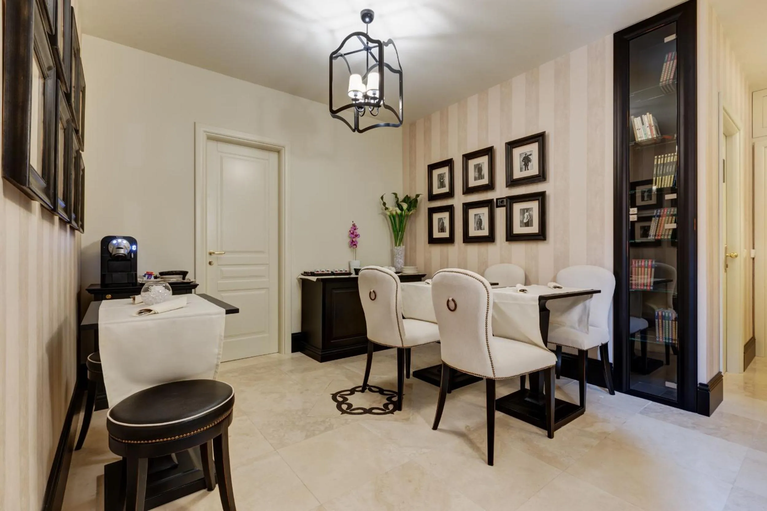 Restaurant/places to eat in Bellezza Al Colosseo - B&B & Apts