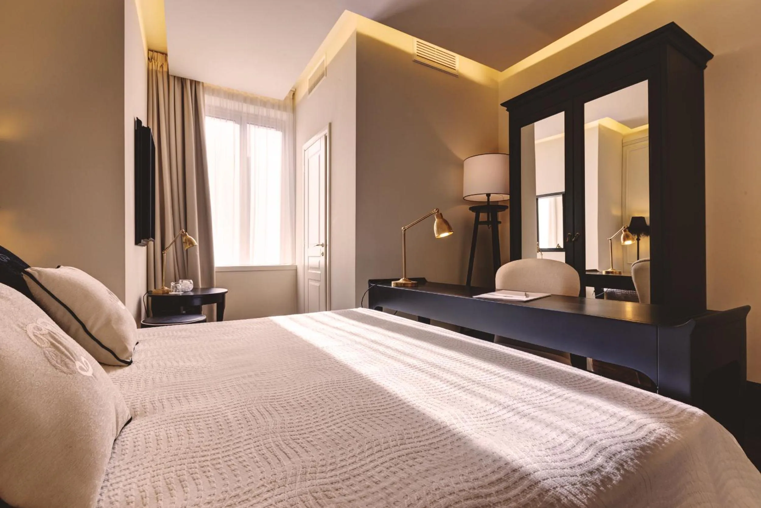 Bed in Bellezza Al Colosseo - B&B & Apts