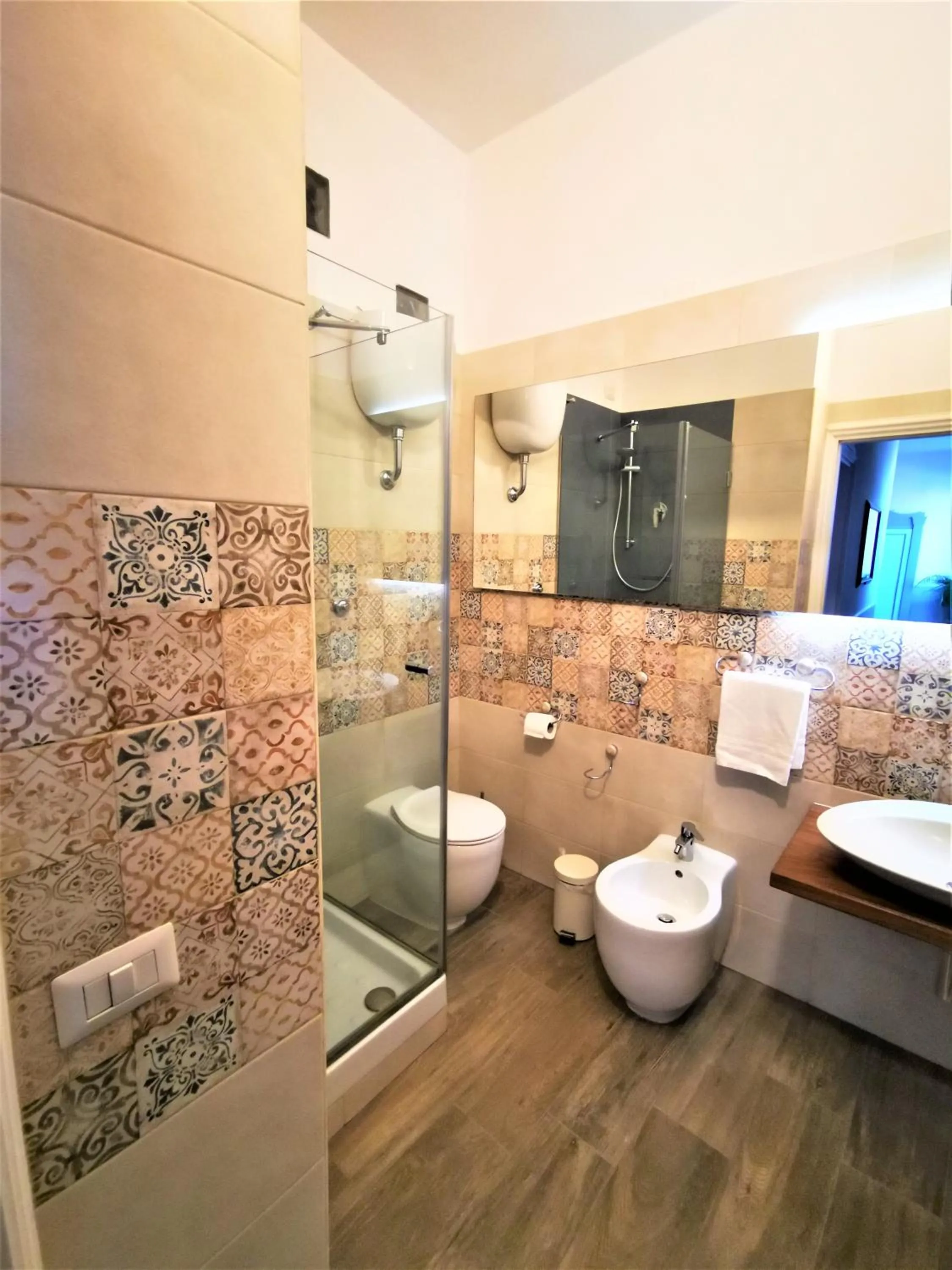 Shower in Bellezza Al Colosseo - B&B & Apts
