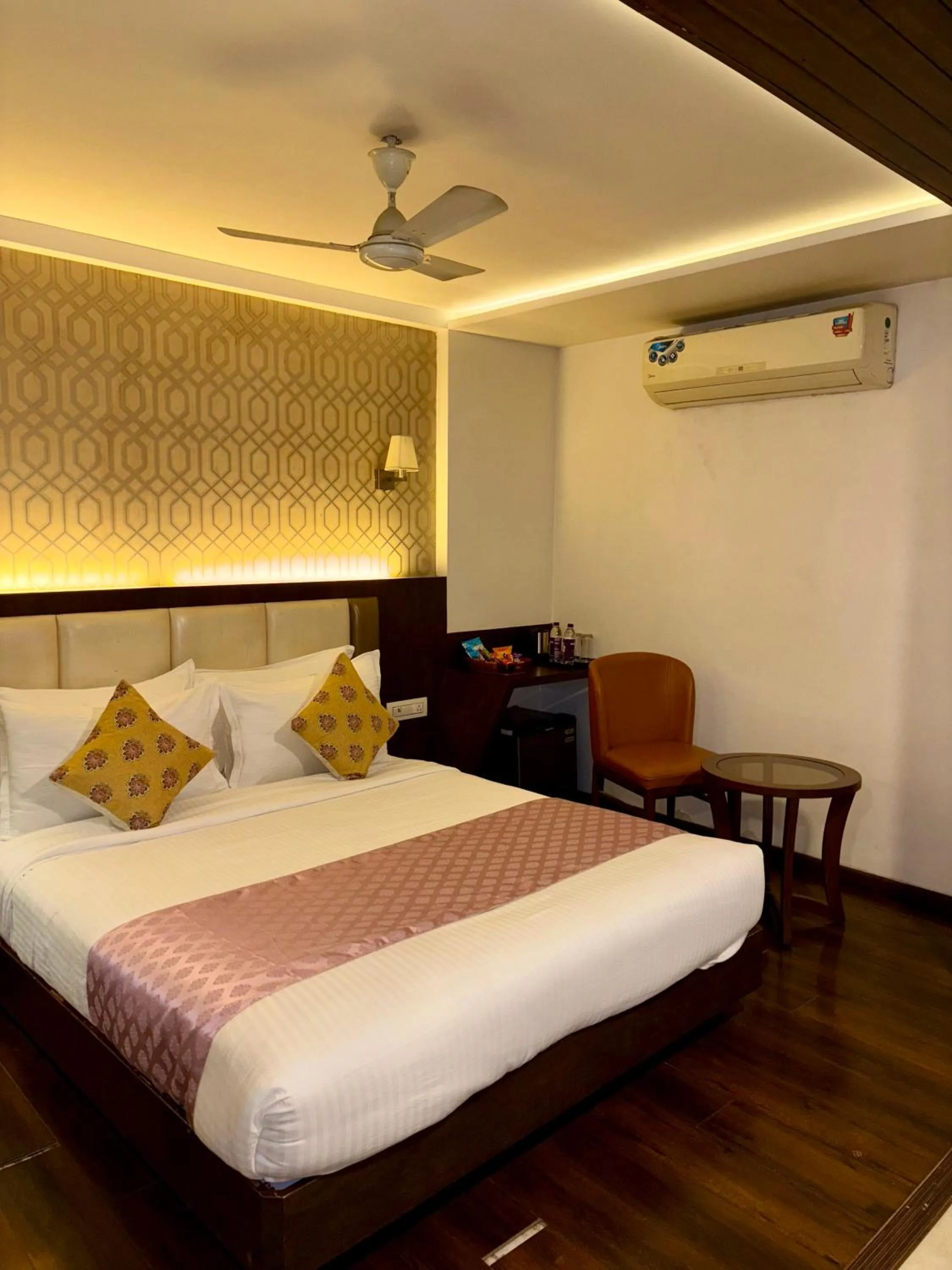 Bed in Hotel Sai Residency