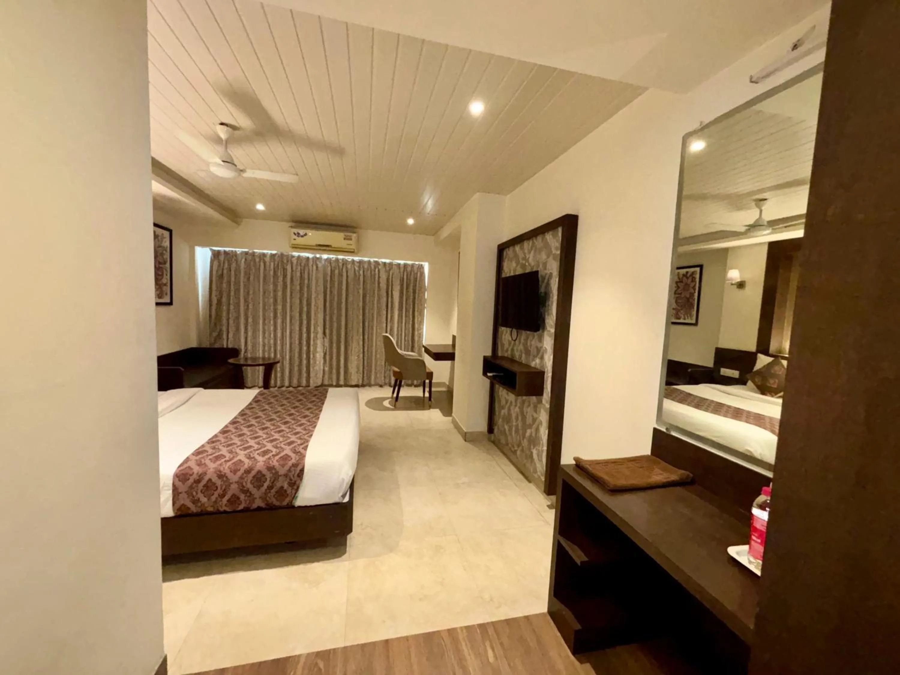 Bed in Hotel Sai Residency