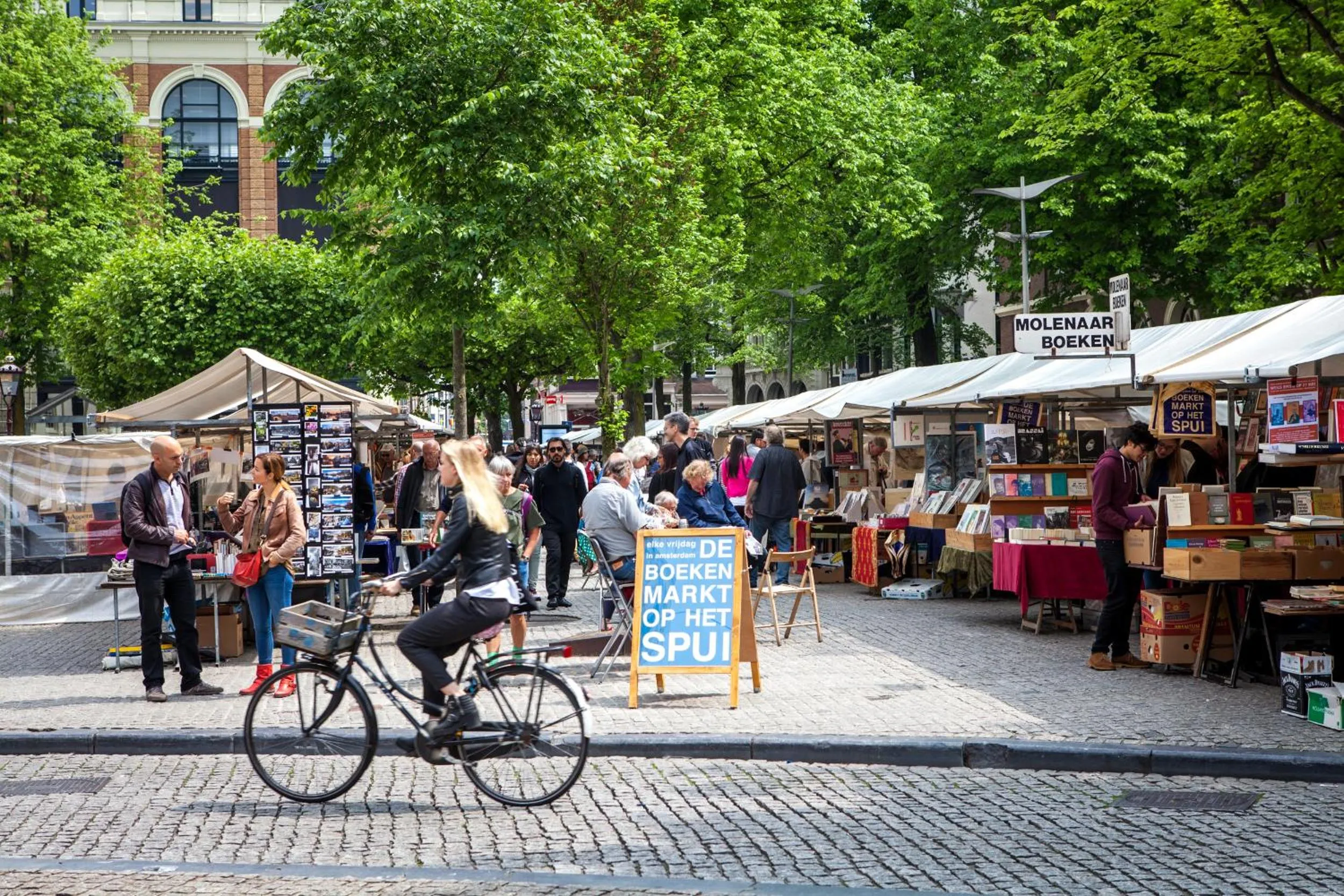 Neighbourhood in B&B Singel Amsterdam Centre