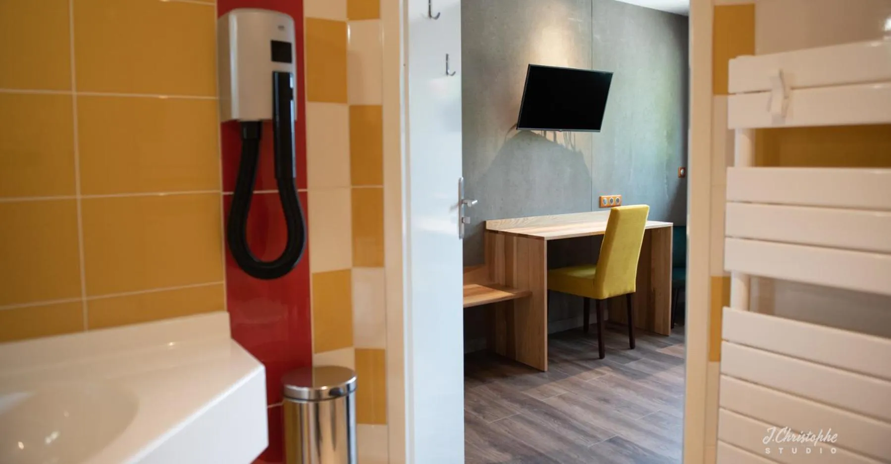 Bathroom in Logis - Hotel & Restaurant La Corne d 'Abondance