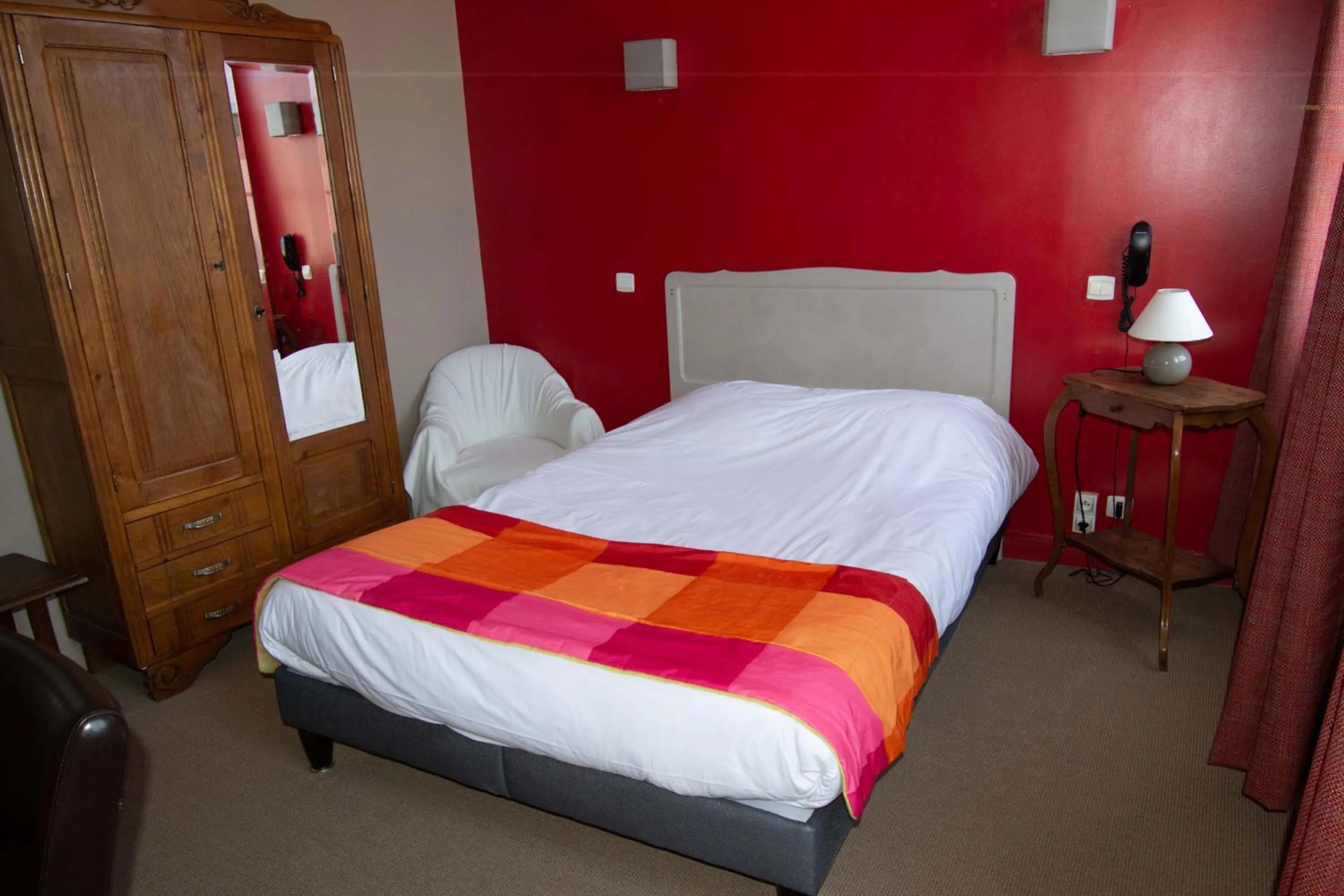 Bed in Logis - Hotel & Restaurant La Corne d 'Abondance