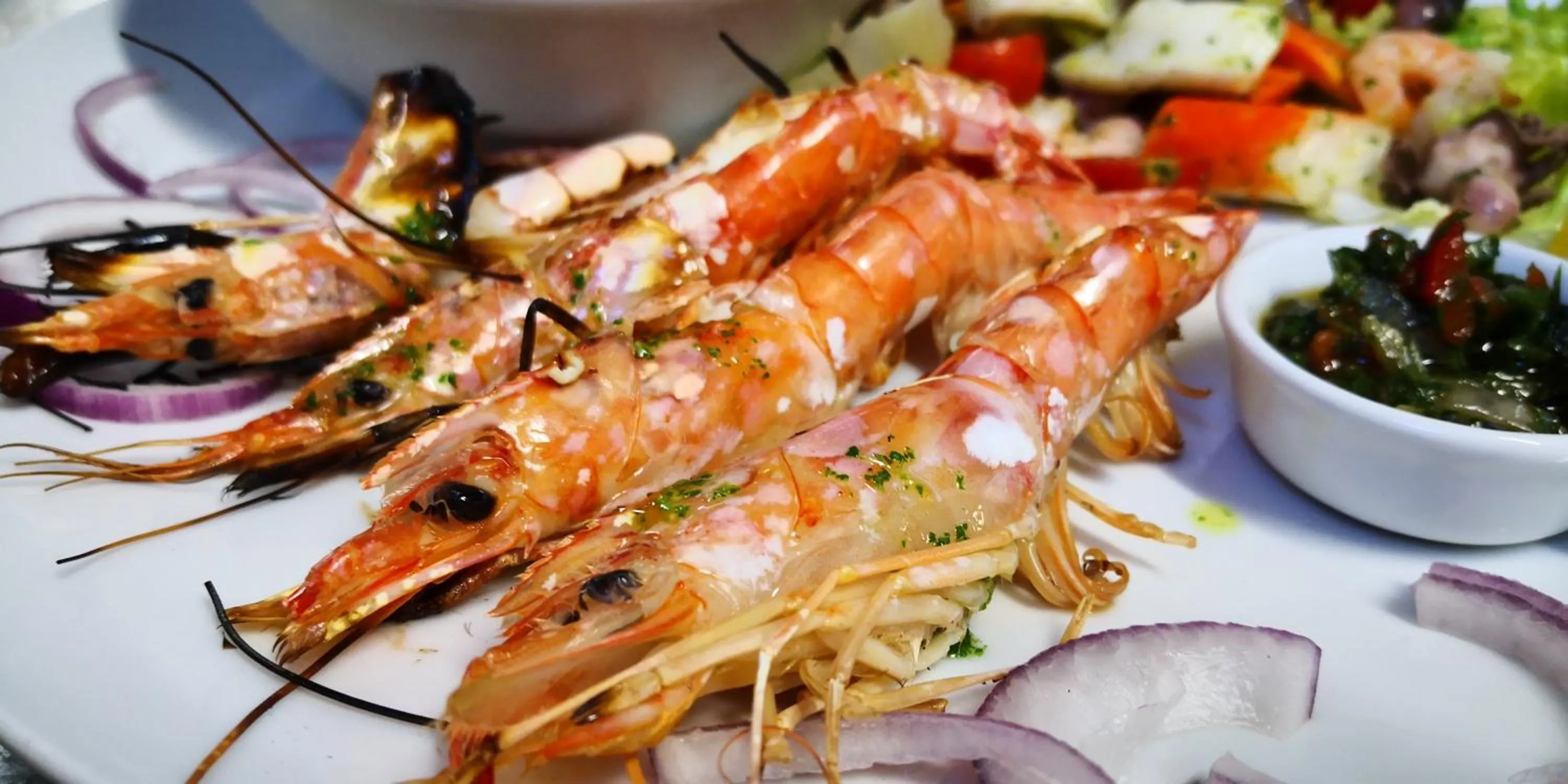 Restaurant/places to eat in Millaenya Inn