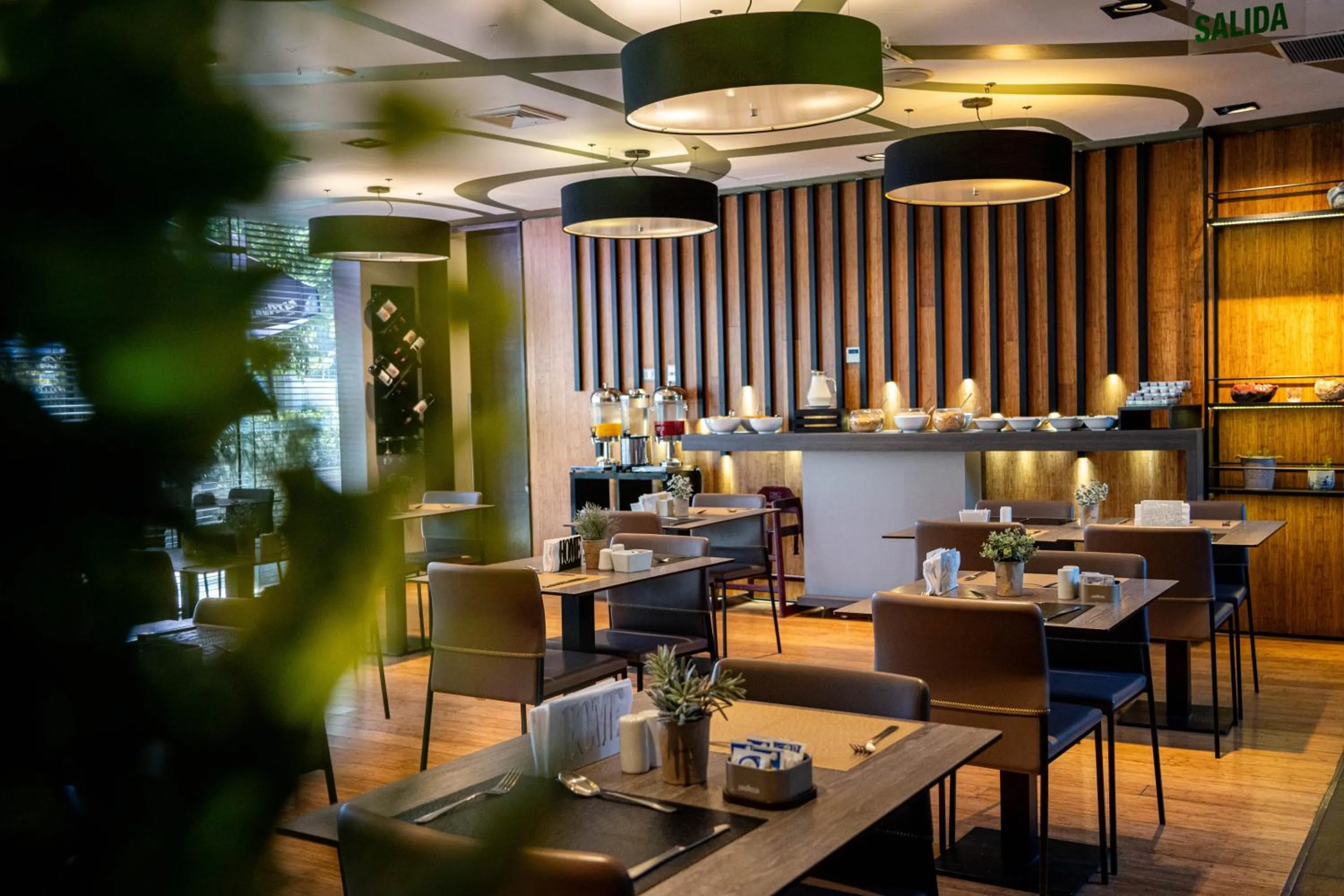 Restaurant/places to eat in Ladera Boutique Hotel