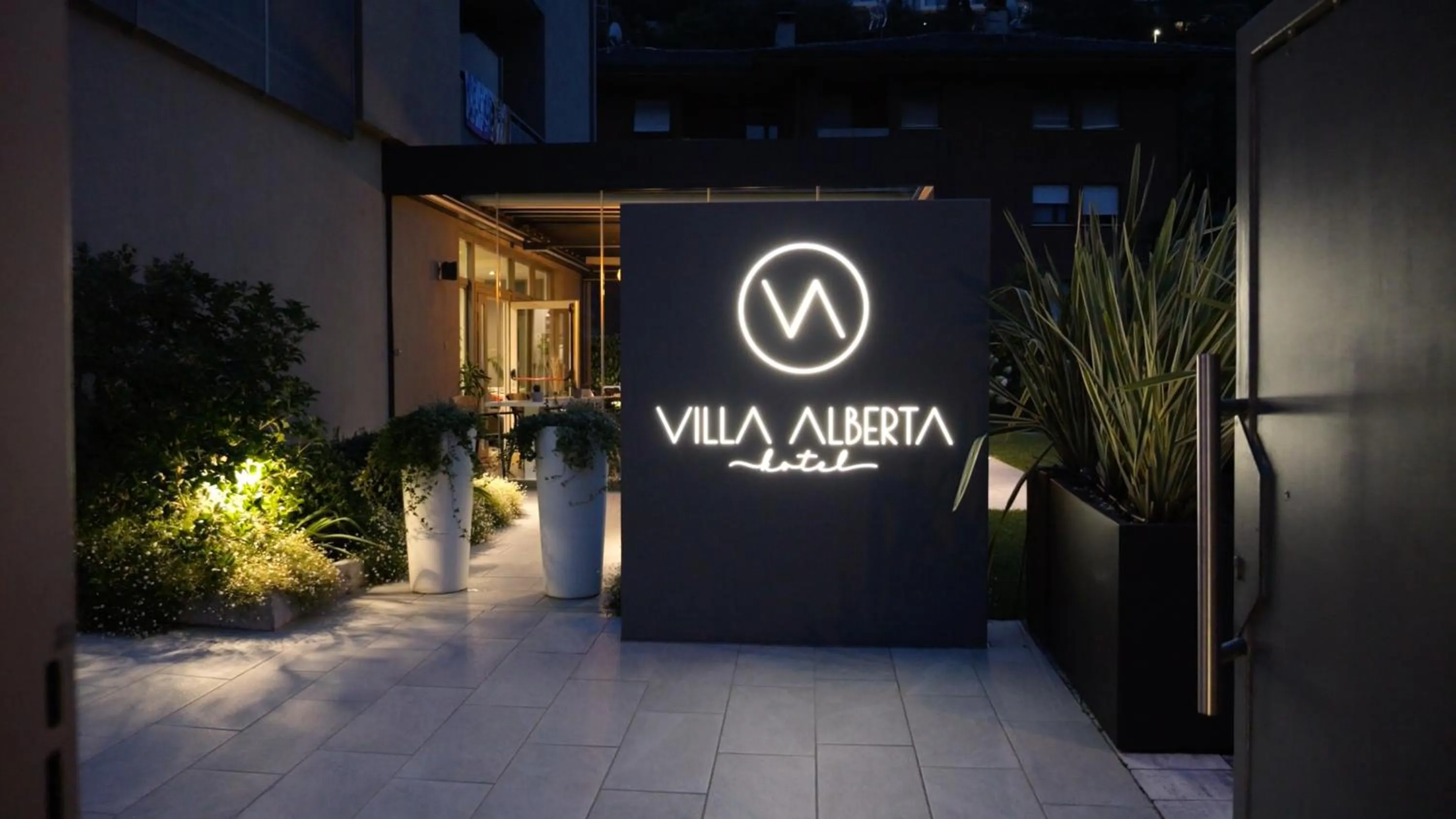 Facade/entrance in Boutique Hotel Villa Alberta