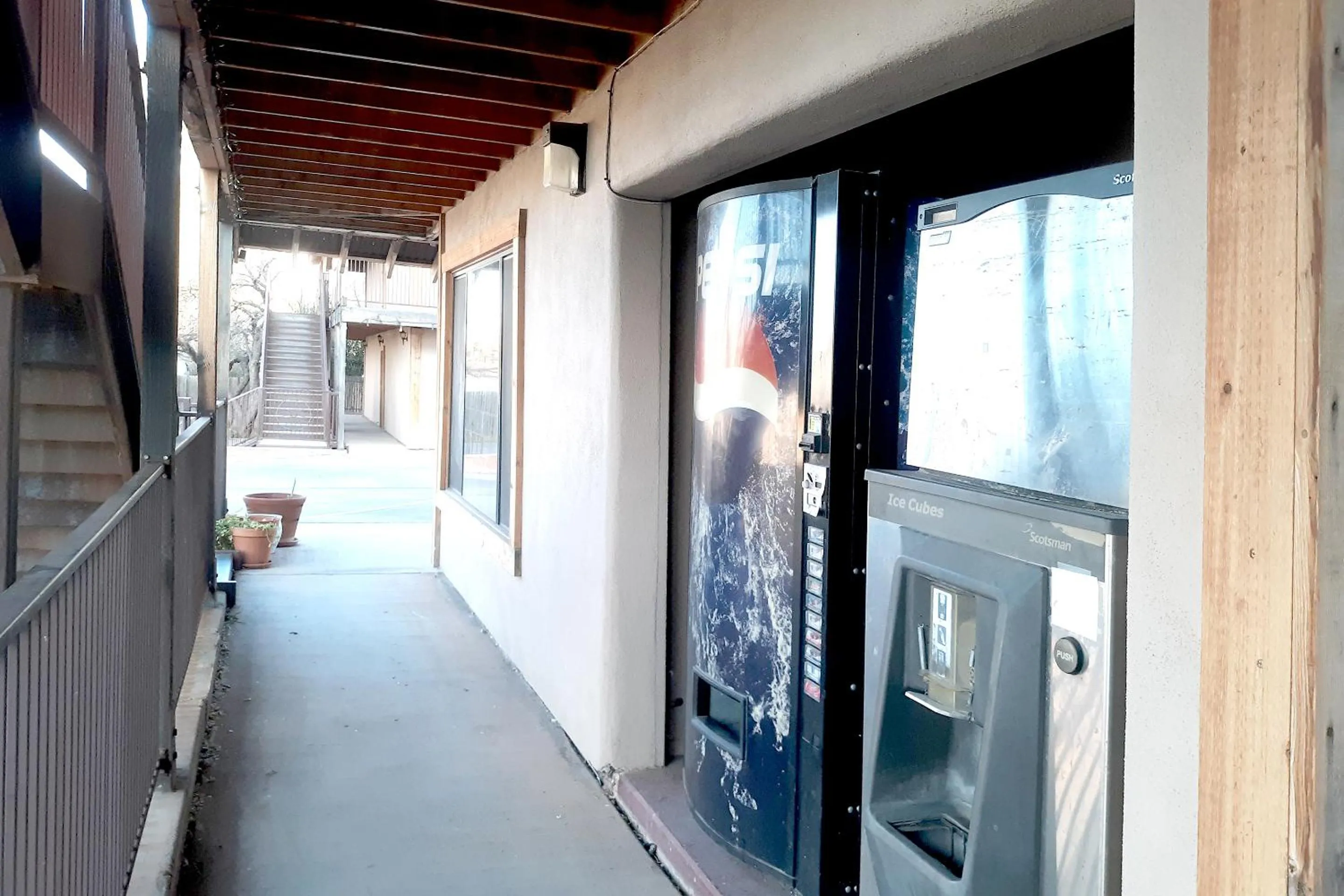 Balcony/Terrace in Tombstone Motel