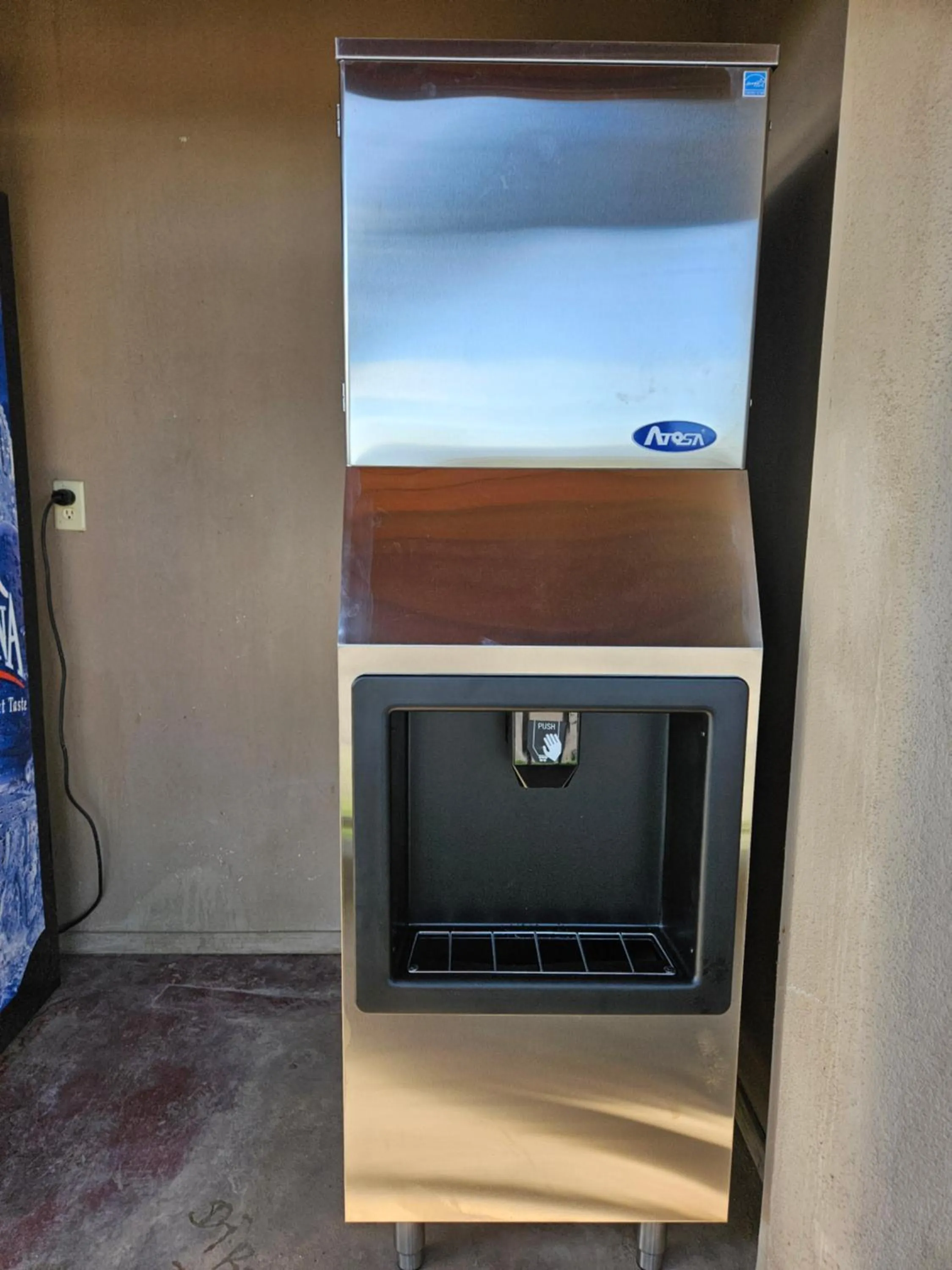 Property building in Tombstone Motel