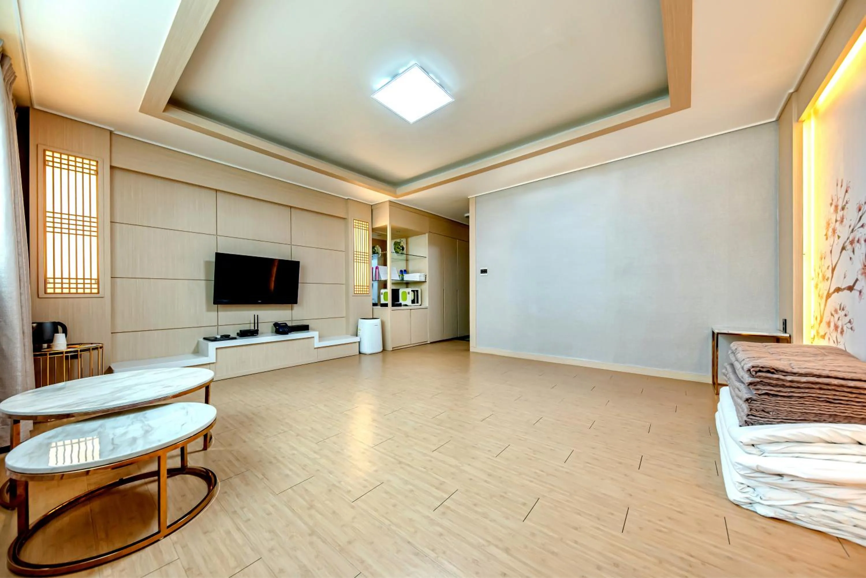 TV/Entertainment Center in HS Tourist Hotel