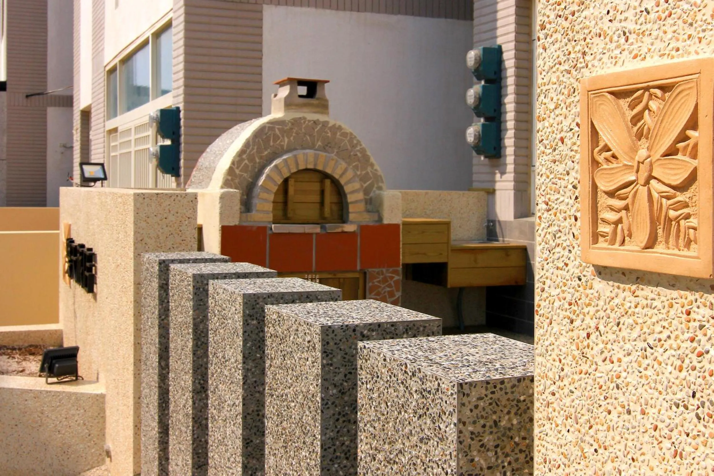 Property building in THEDAY B&B