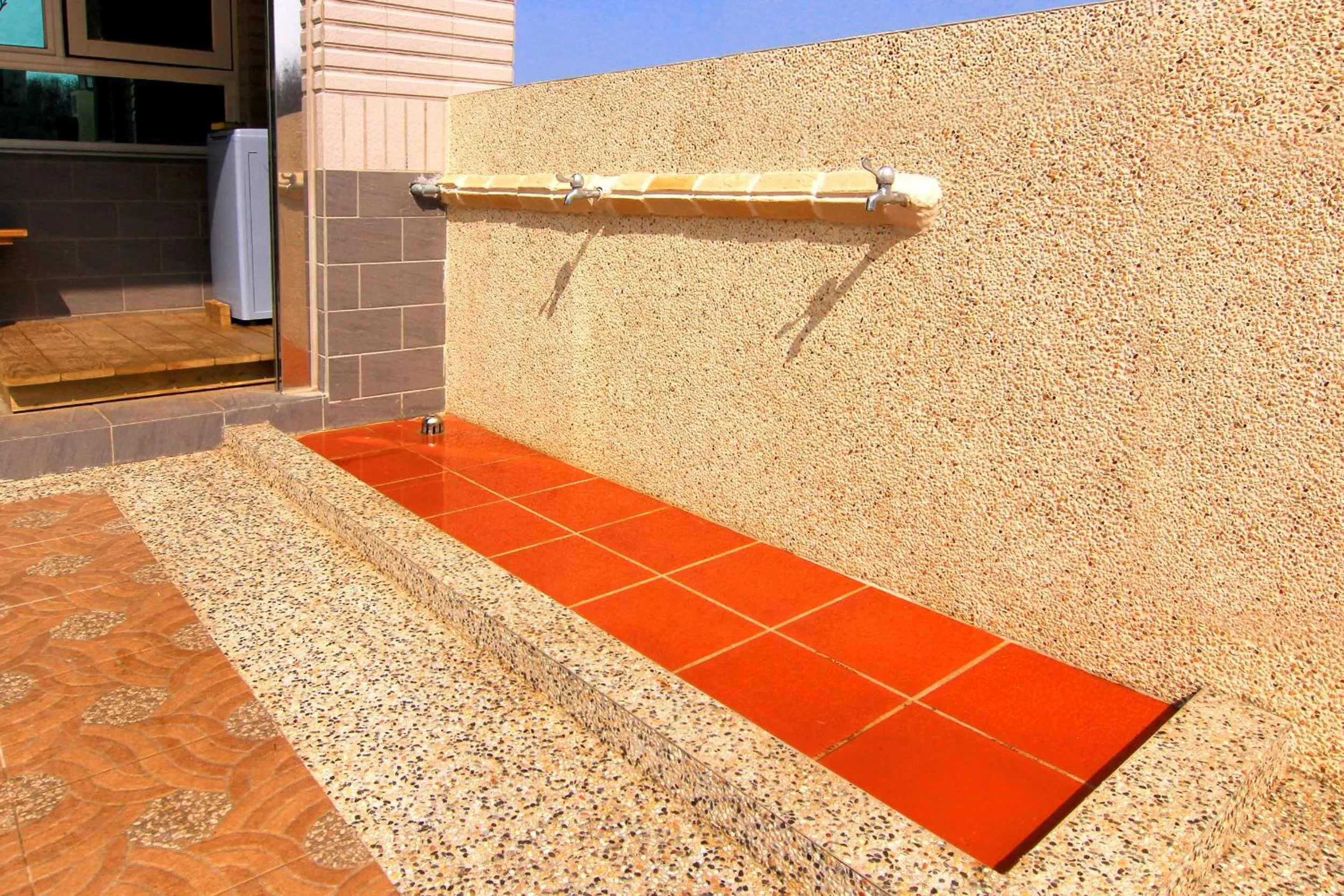 Property building in THEDAY B&B