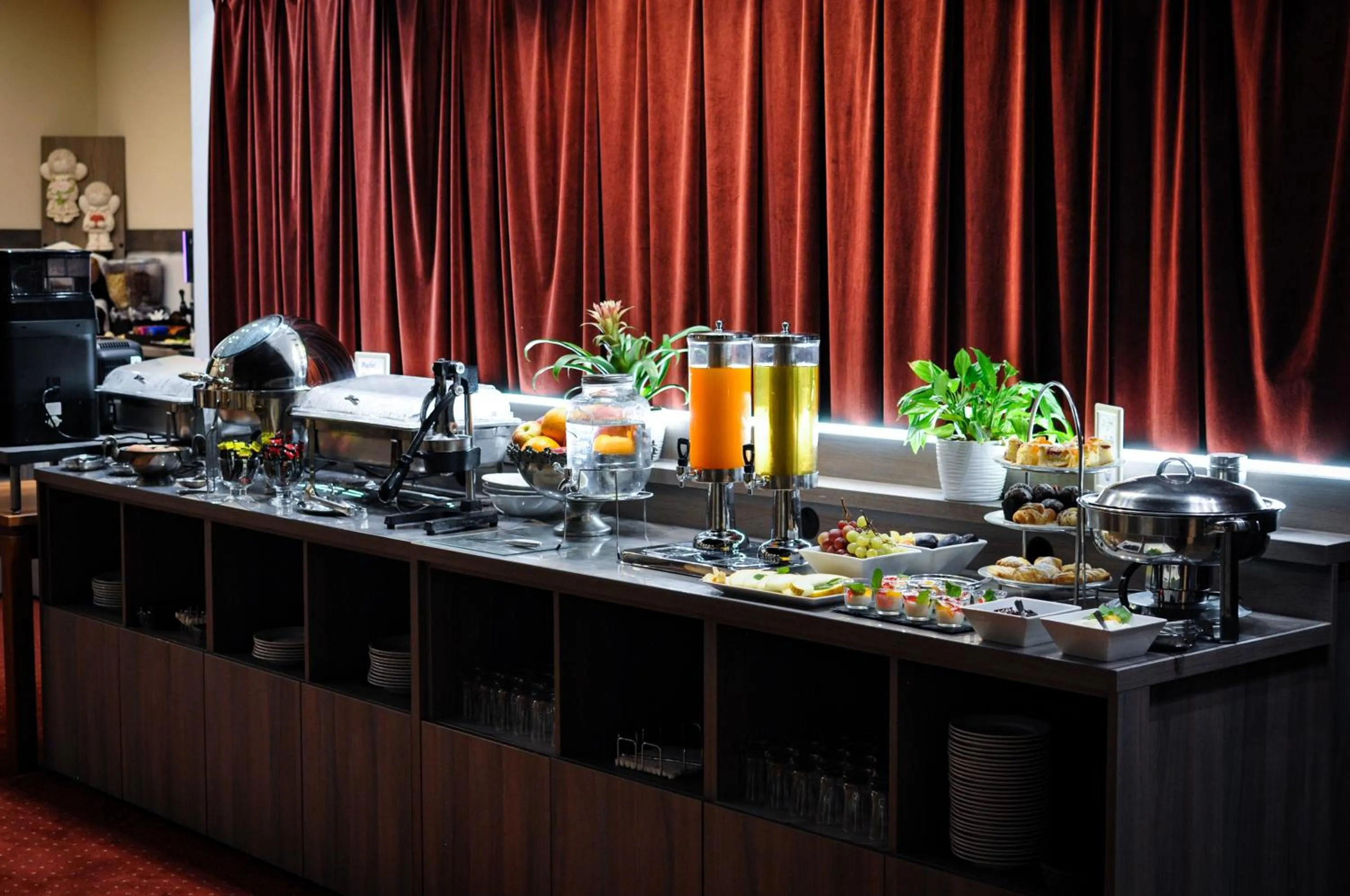 Food and drinks in Hotel Trzy Światy Spa & Wellness Rajska WySpa