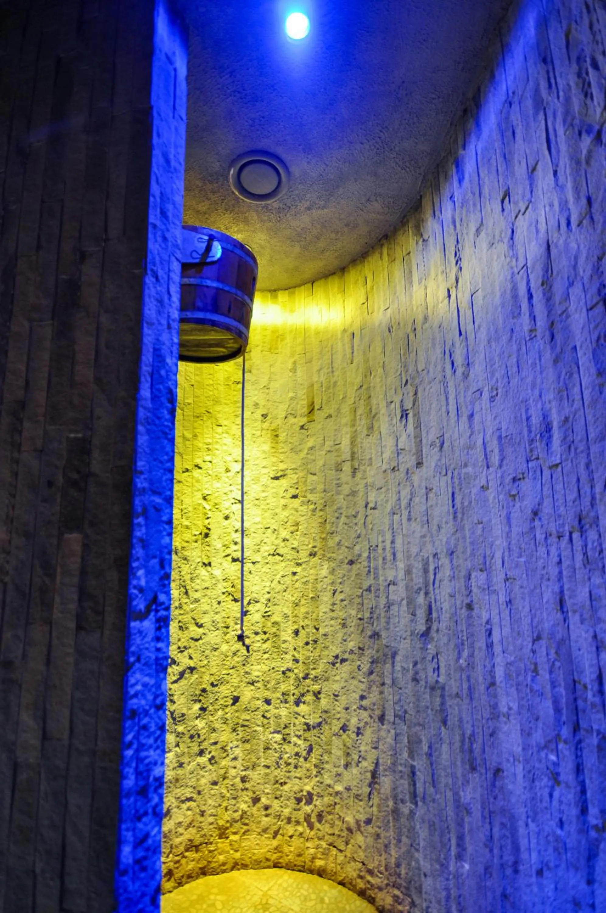 Shower in Hotel Trzy Światy Spa & Wellness Rajska WySpa