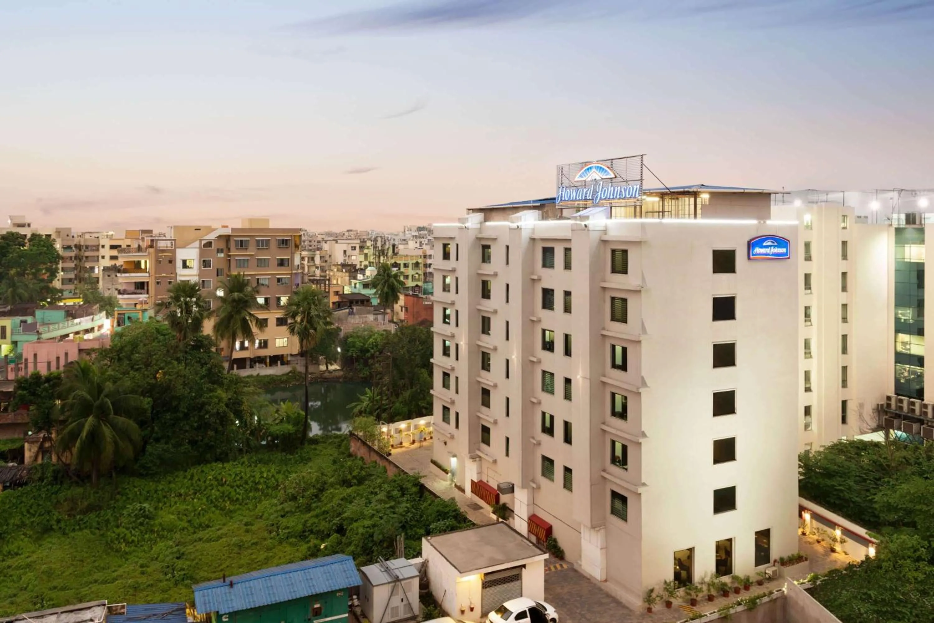 Property building in Howard Johnson by Wyndham, Kolkata Airport