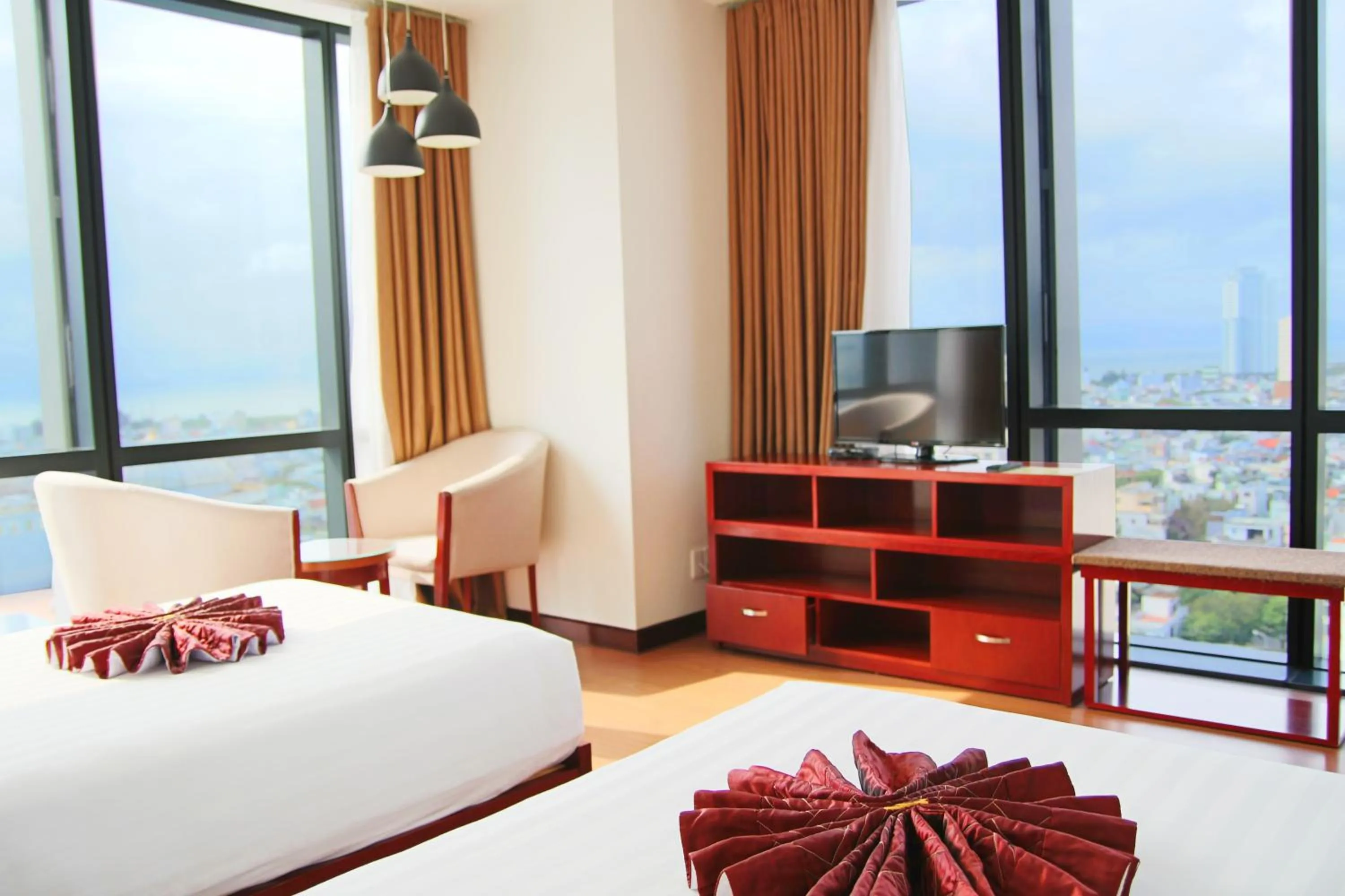 bunk bed, Bed in Da Nang Han River Hotel