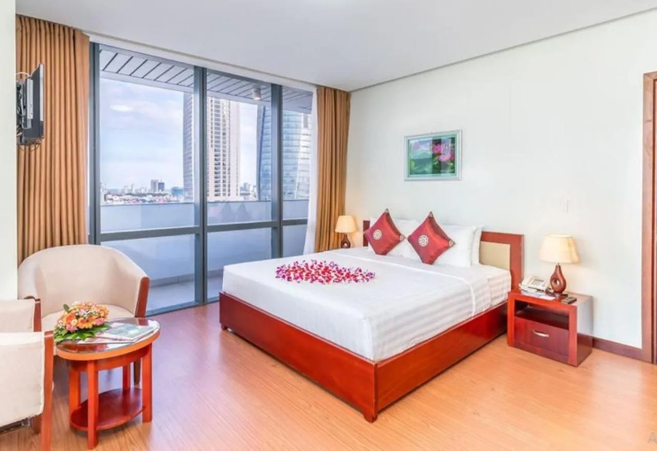 Bed in Da Nang Han River Hotel
