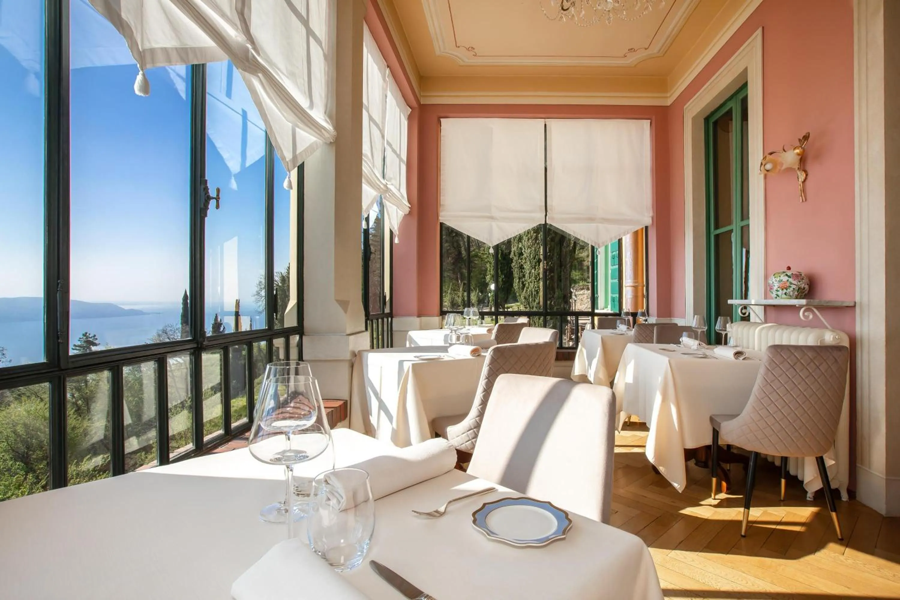 Restaurant/places to eat in Boutique Hotel Villa Sostaga