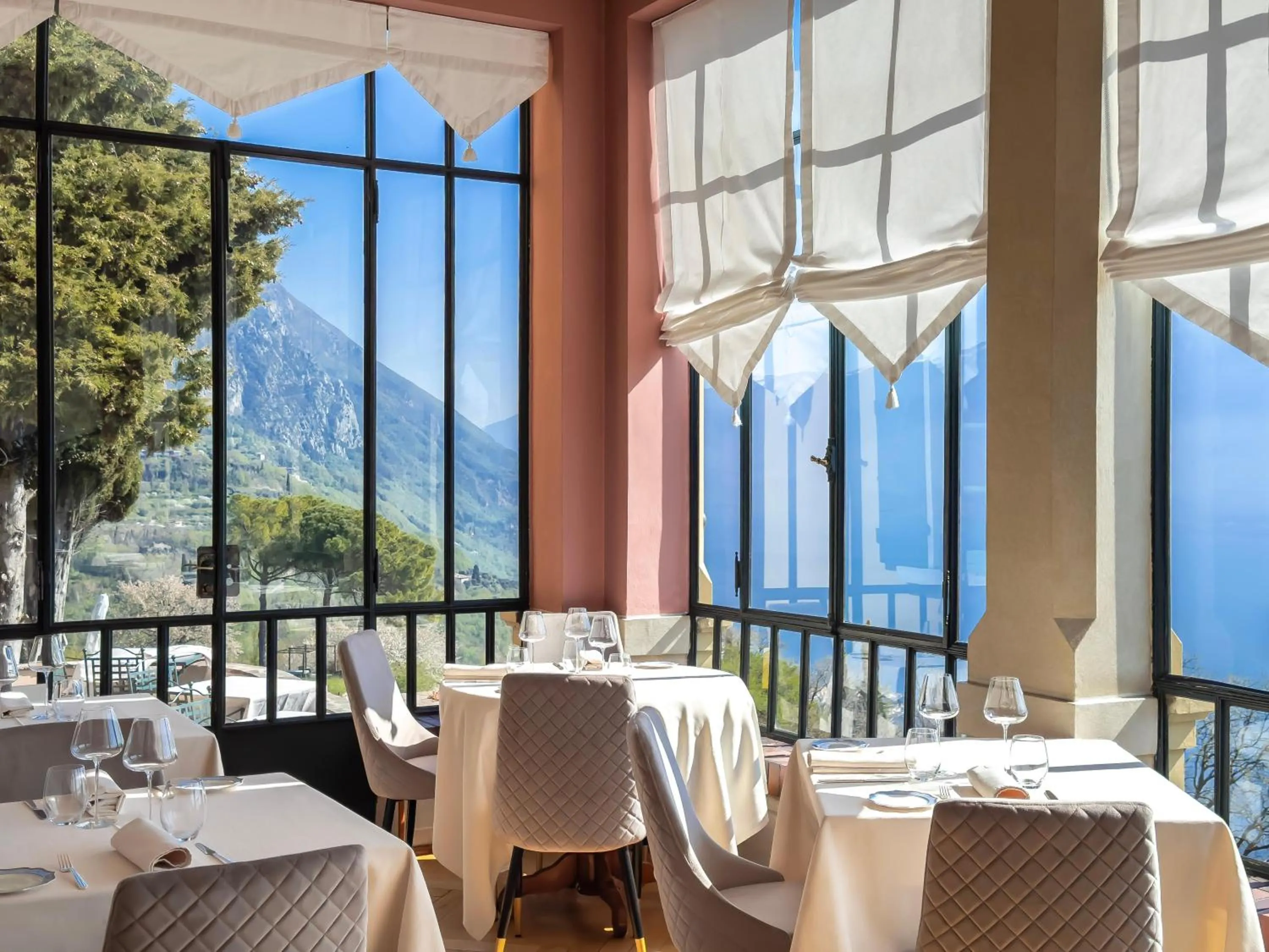 Restaurant/places to eat in Boutique Hotel Villa Sostaga