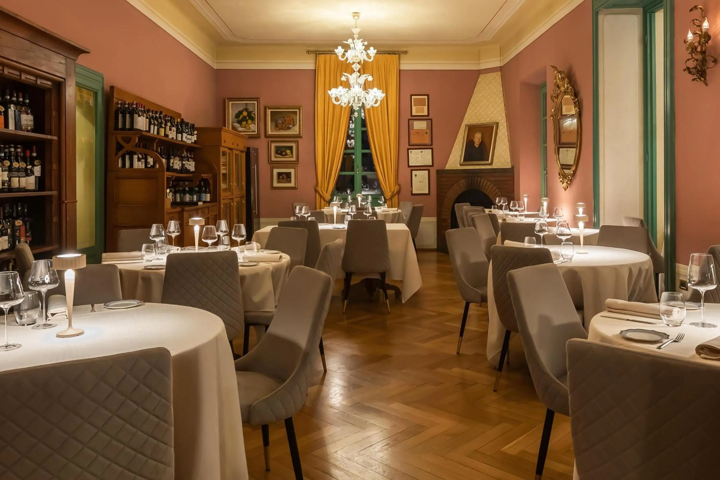 Restaurant/places to eat in Boutique Hotel Villa Sostaga