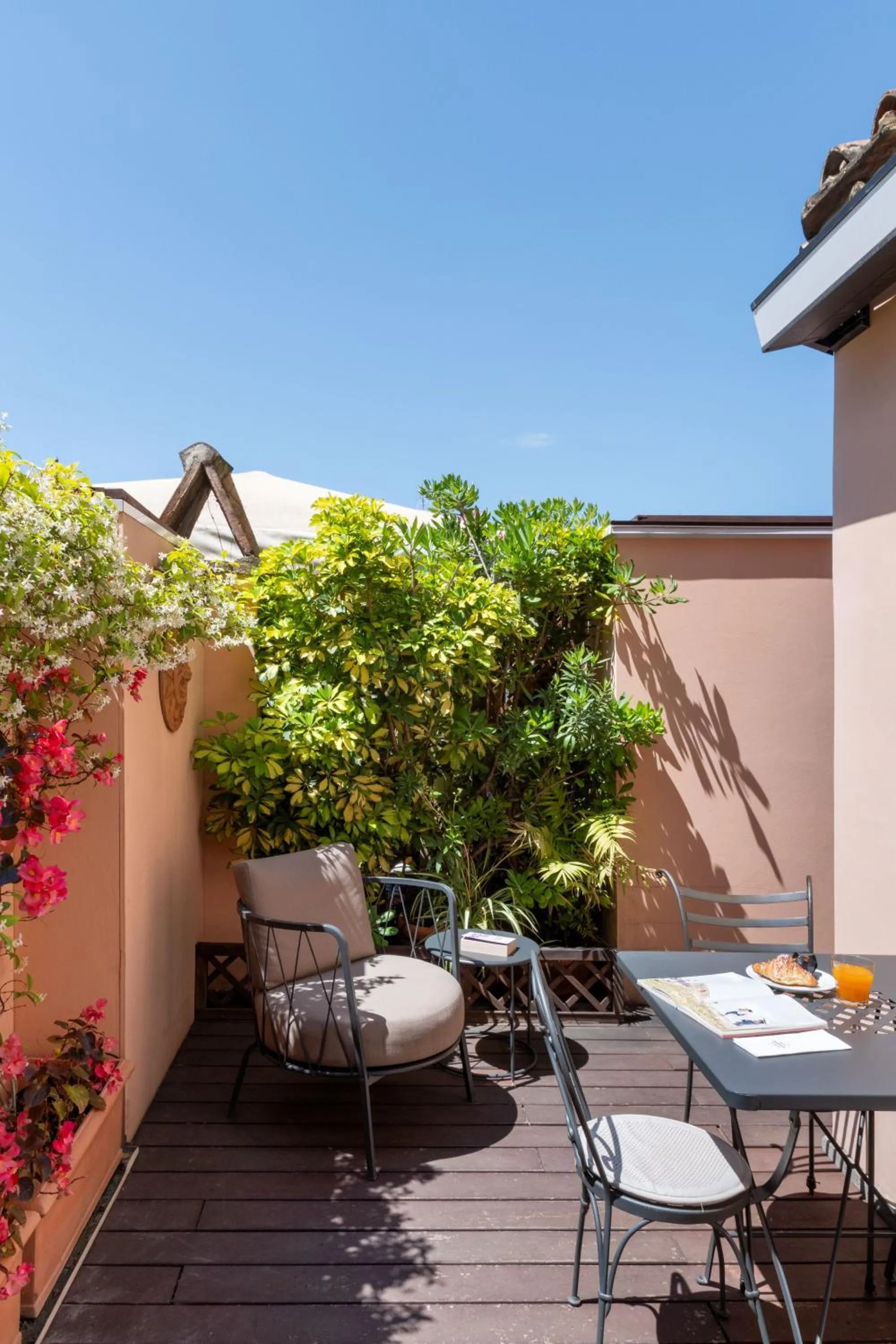 Patio in Hotel Scalinata Di Spagna