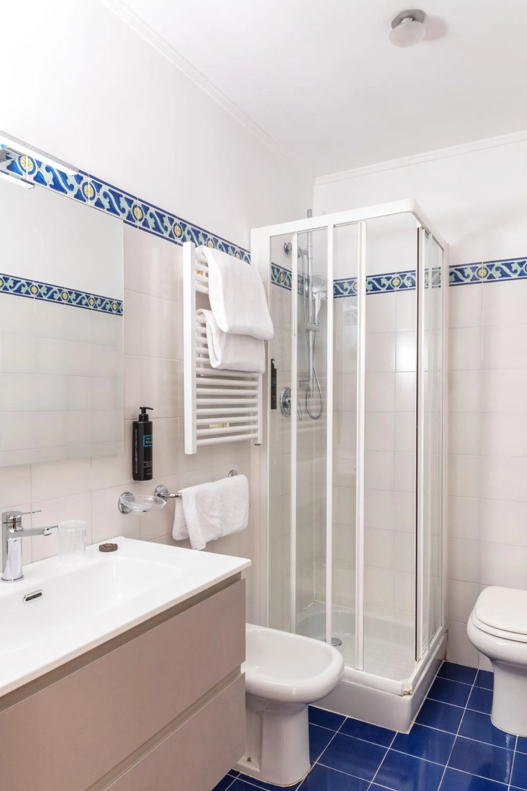 Bathroom in Hotel Scalinata Di Spagna