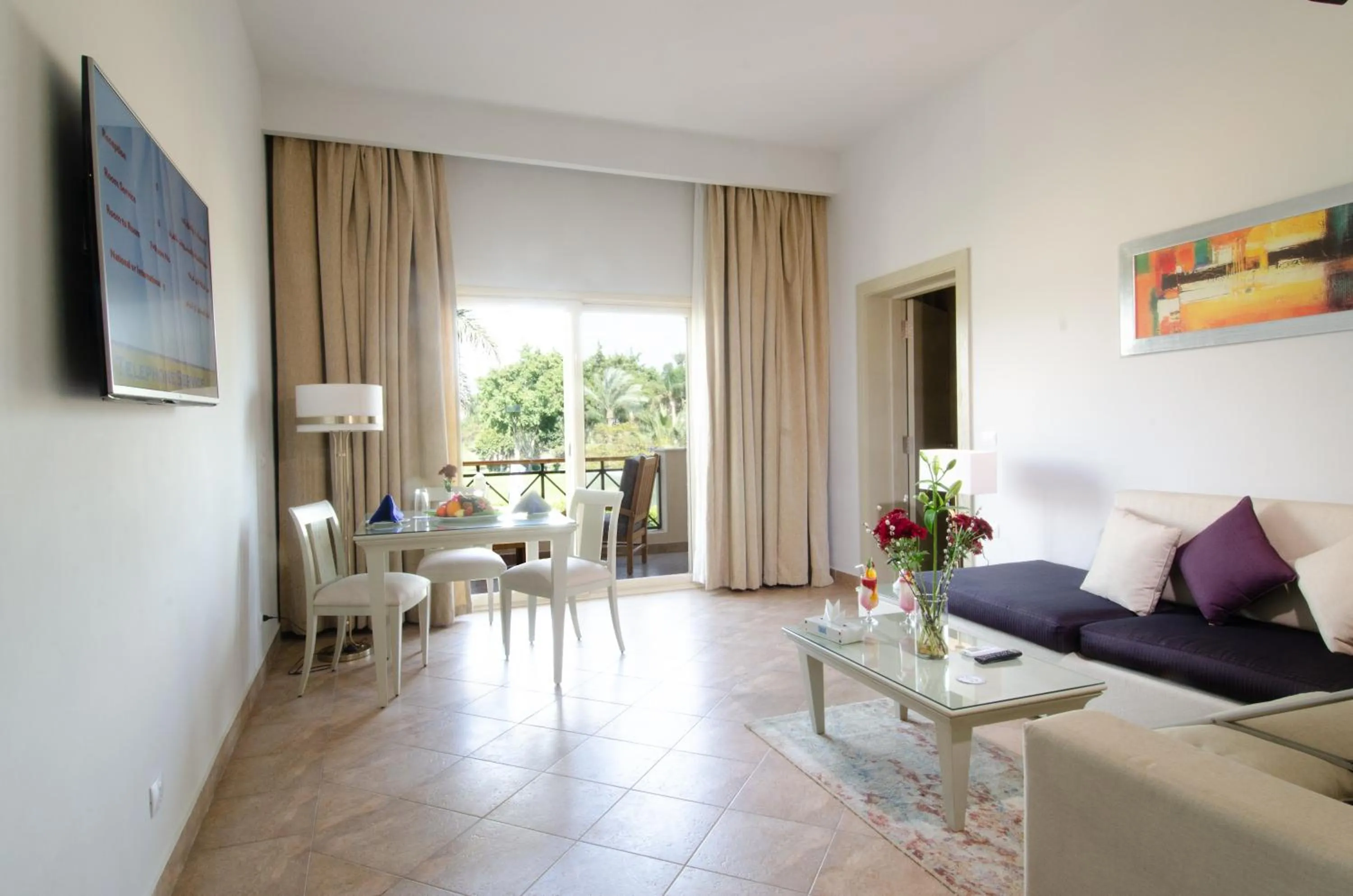 Living room in Swiss Inn Pyramids Golf Resort