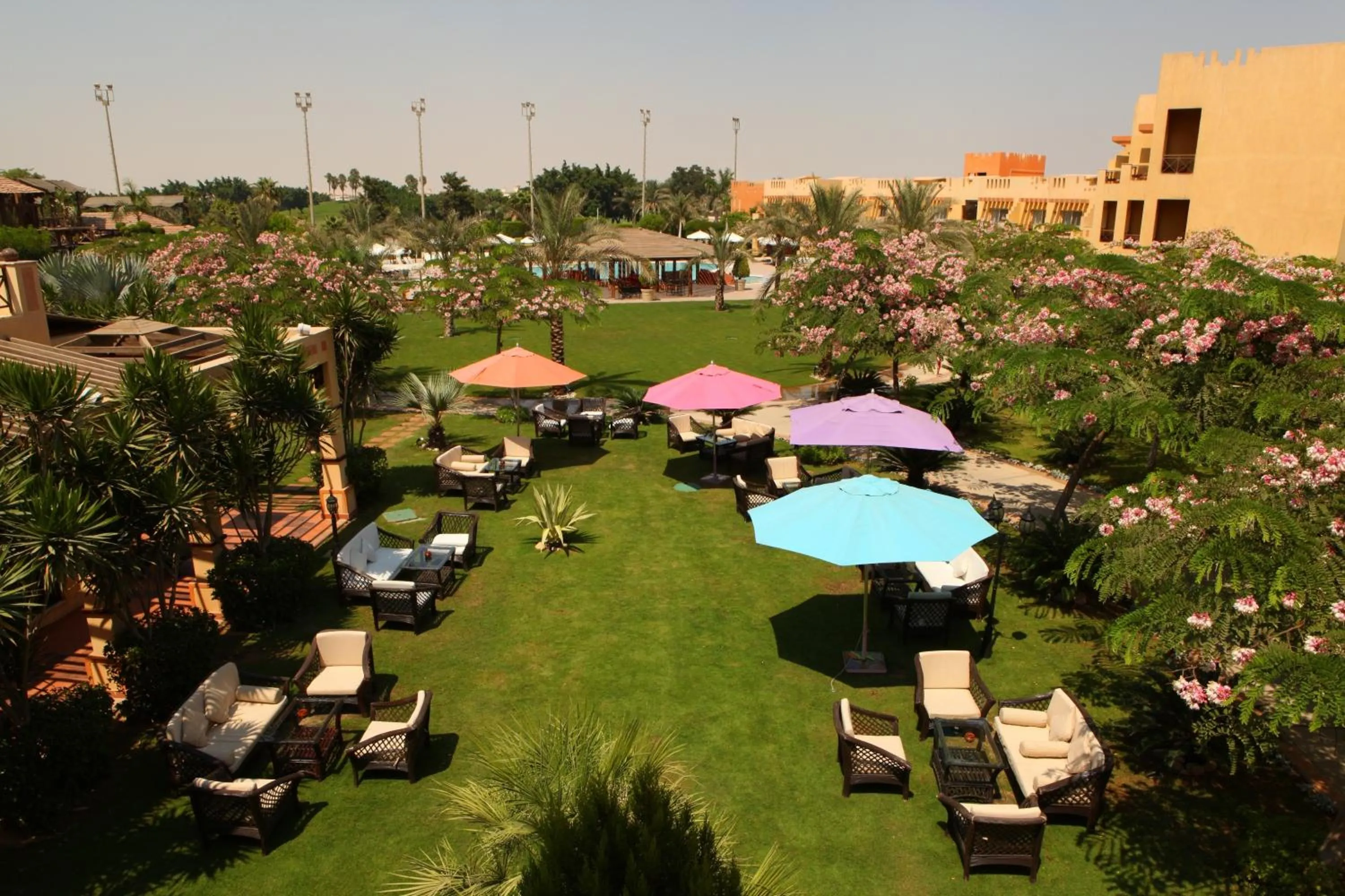 Restaurant/places to eat in Swiss Inn Pyramids Golf Resort