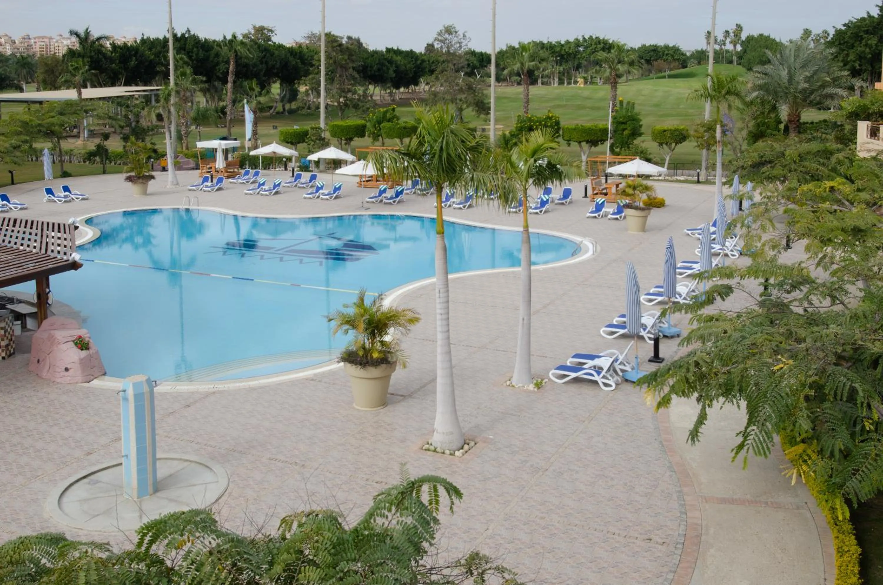 Swimming pool in Swiss Inn Pyramids Golf Resort