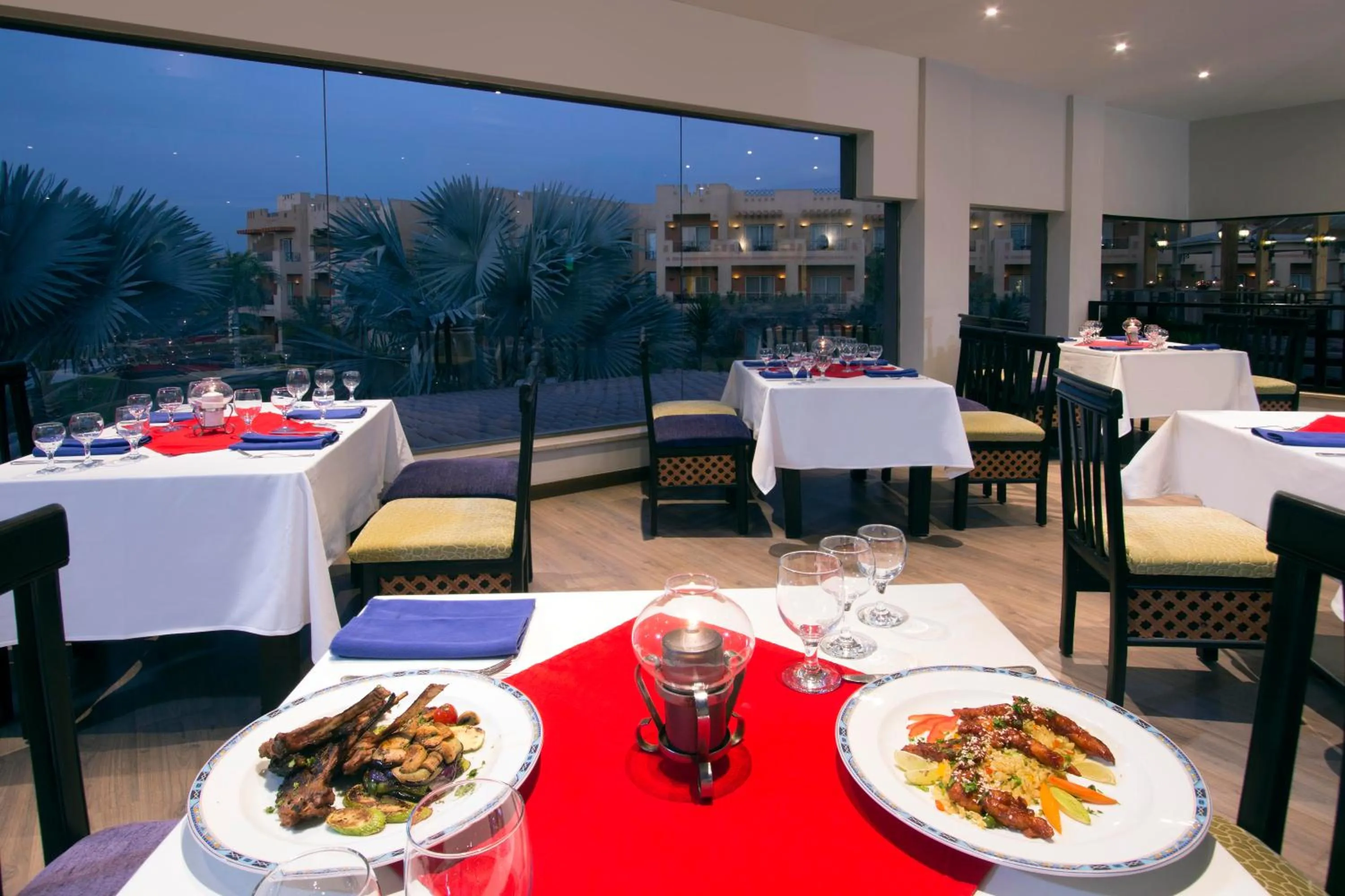 Food and drinks in Swiss Inn Pyramids Golf Resort